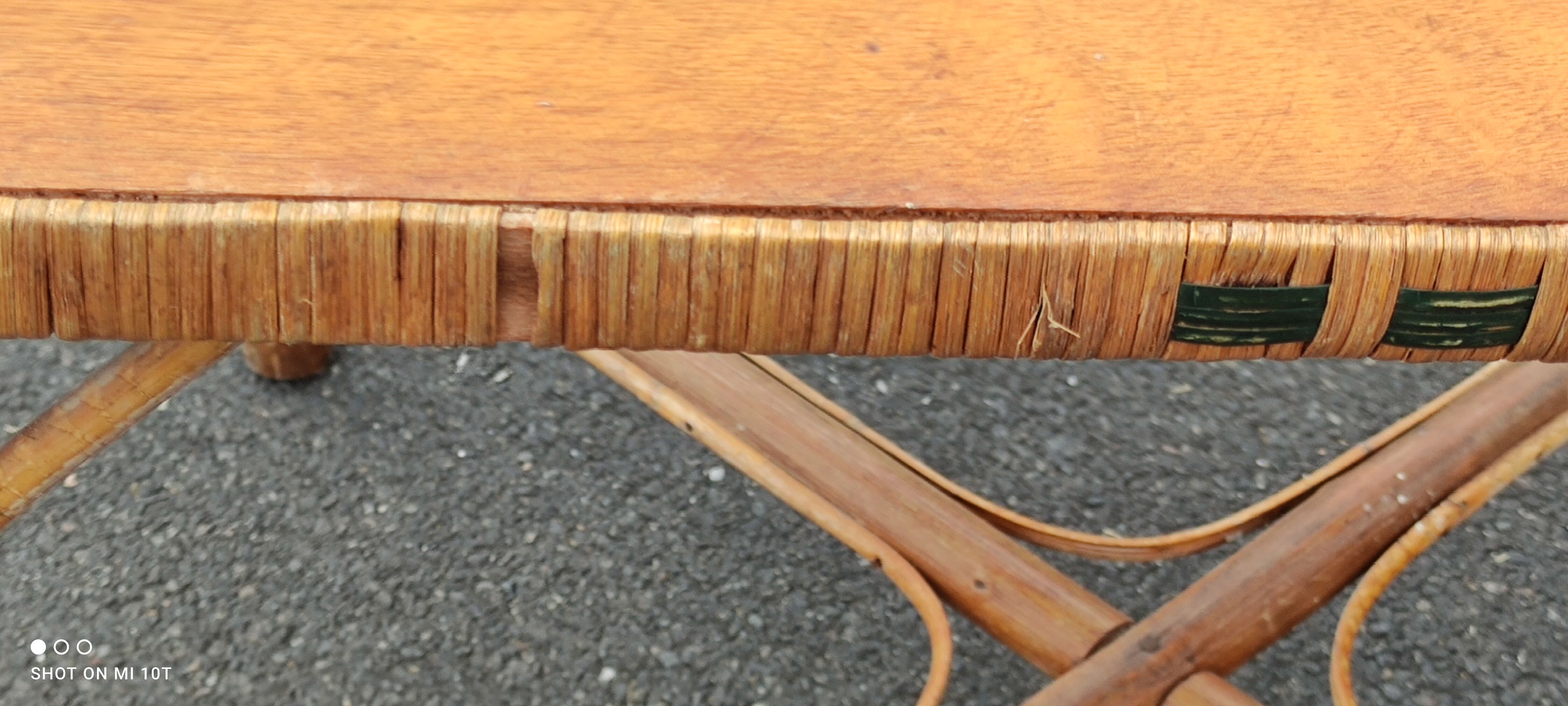 Table vintage en rotin