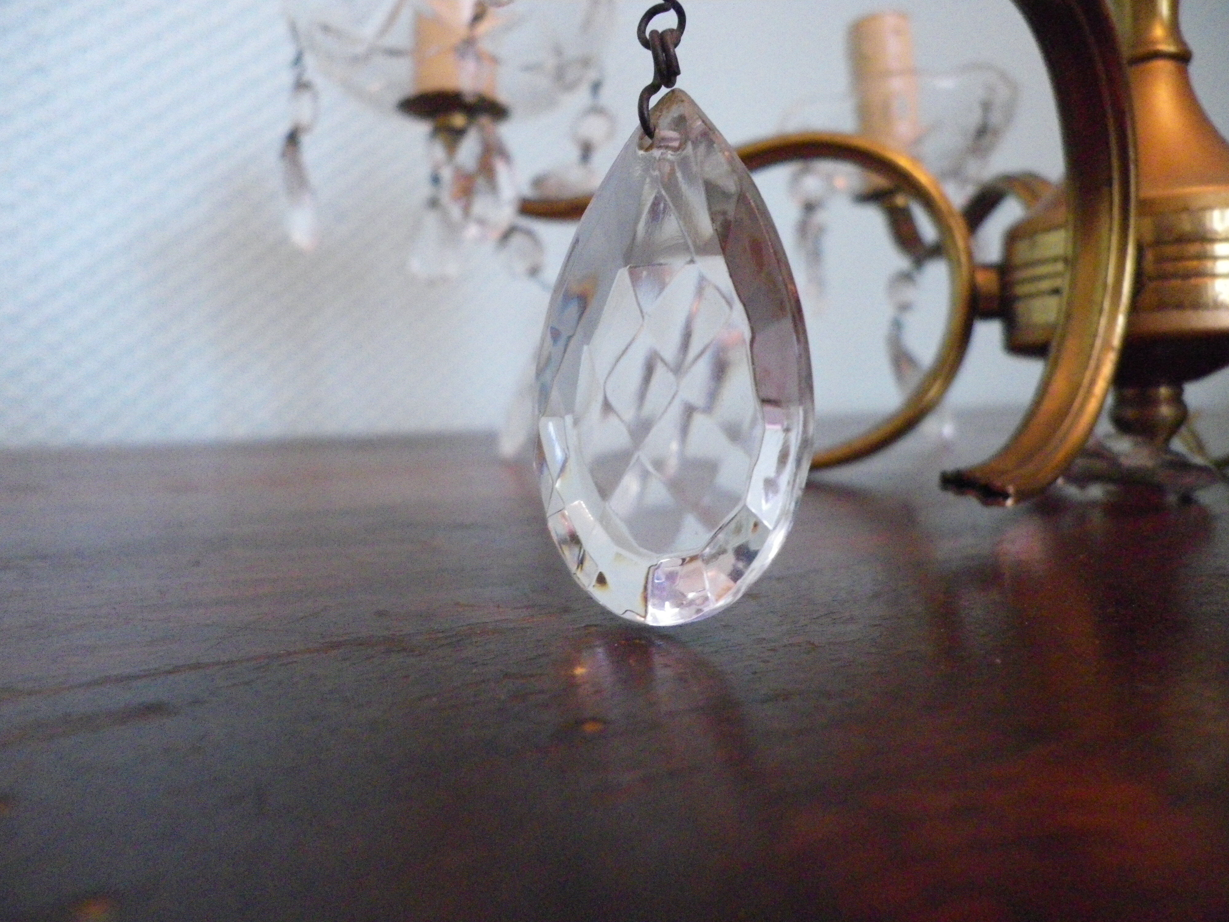 Suspension 5 lights, gold metal, glass cups with glass grapevines