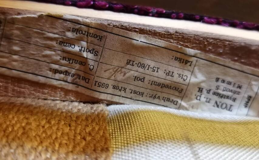 Pair of 6953 purple armchairs by Jaroslav Smidek for TON (Thonet)