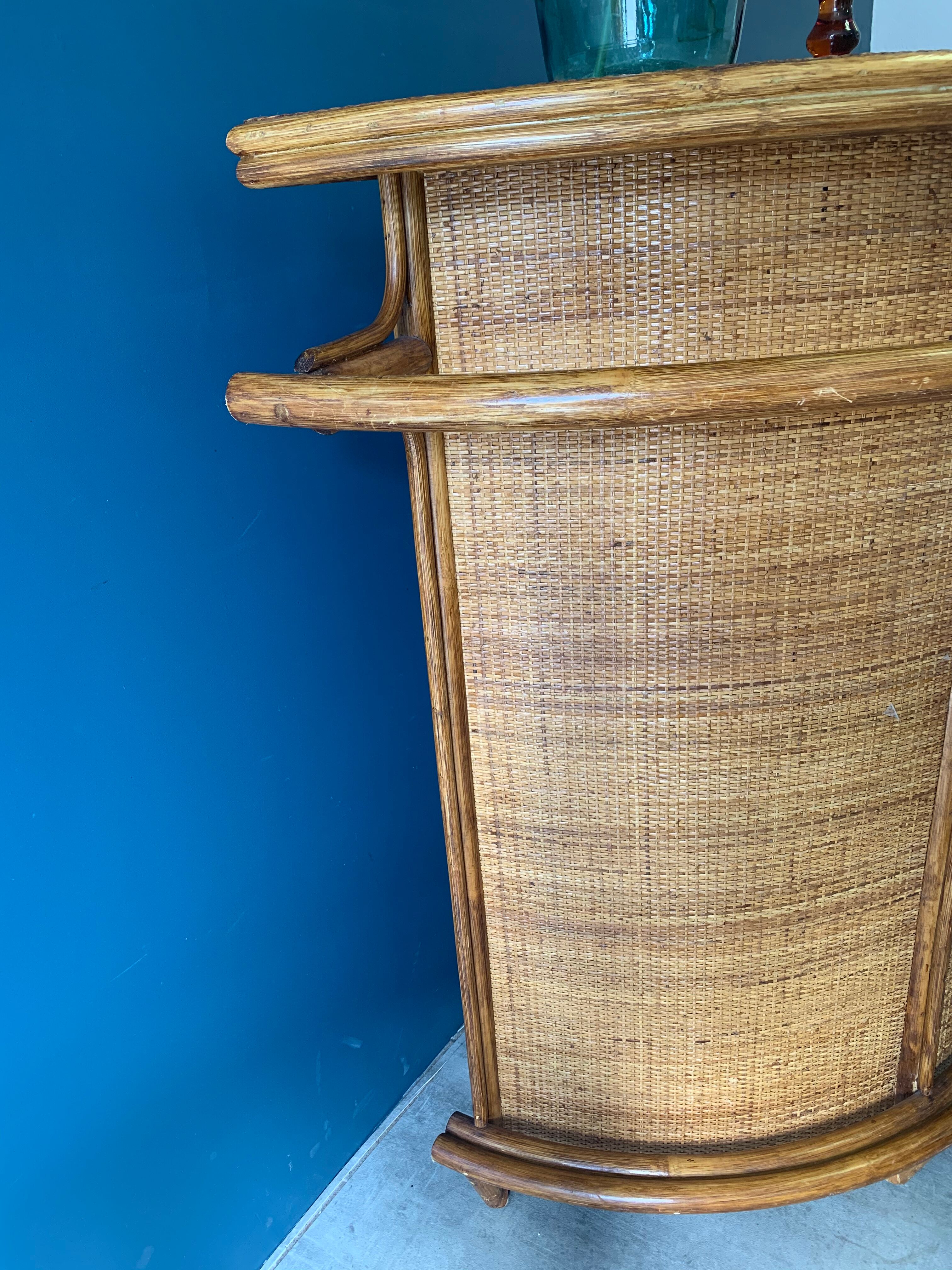 Vintage rattan bar