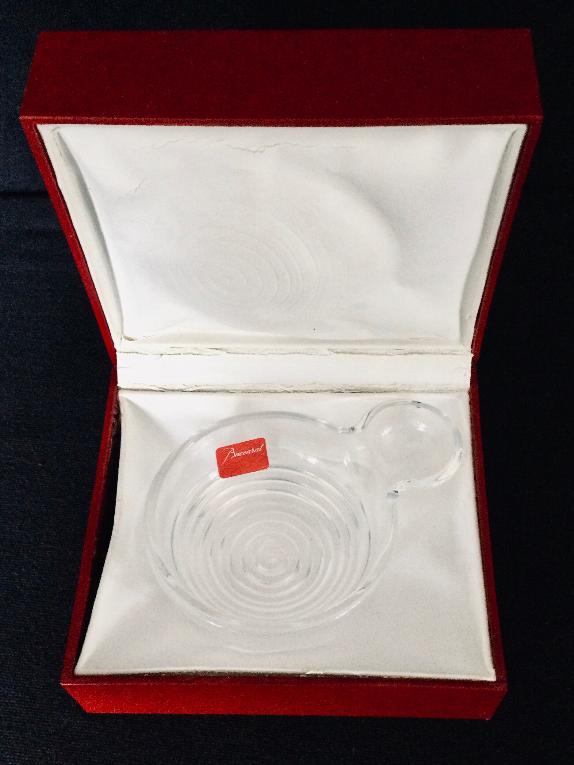 Taste wine / Baccarat crystal ashtray