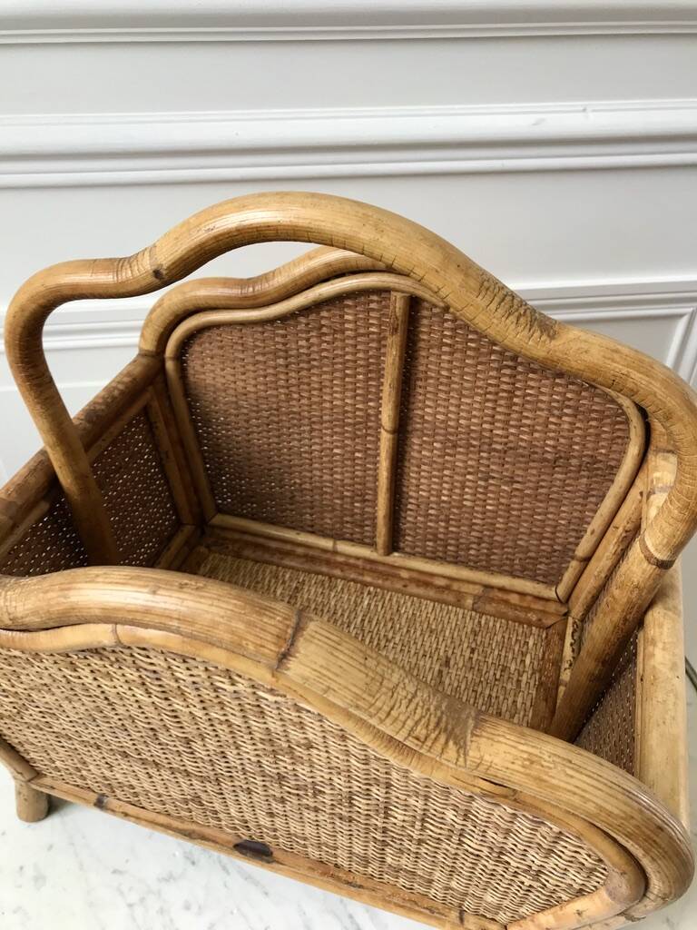Magazine holder / Pine hutch in rattan, bamboo and canning 70s