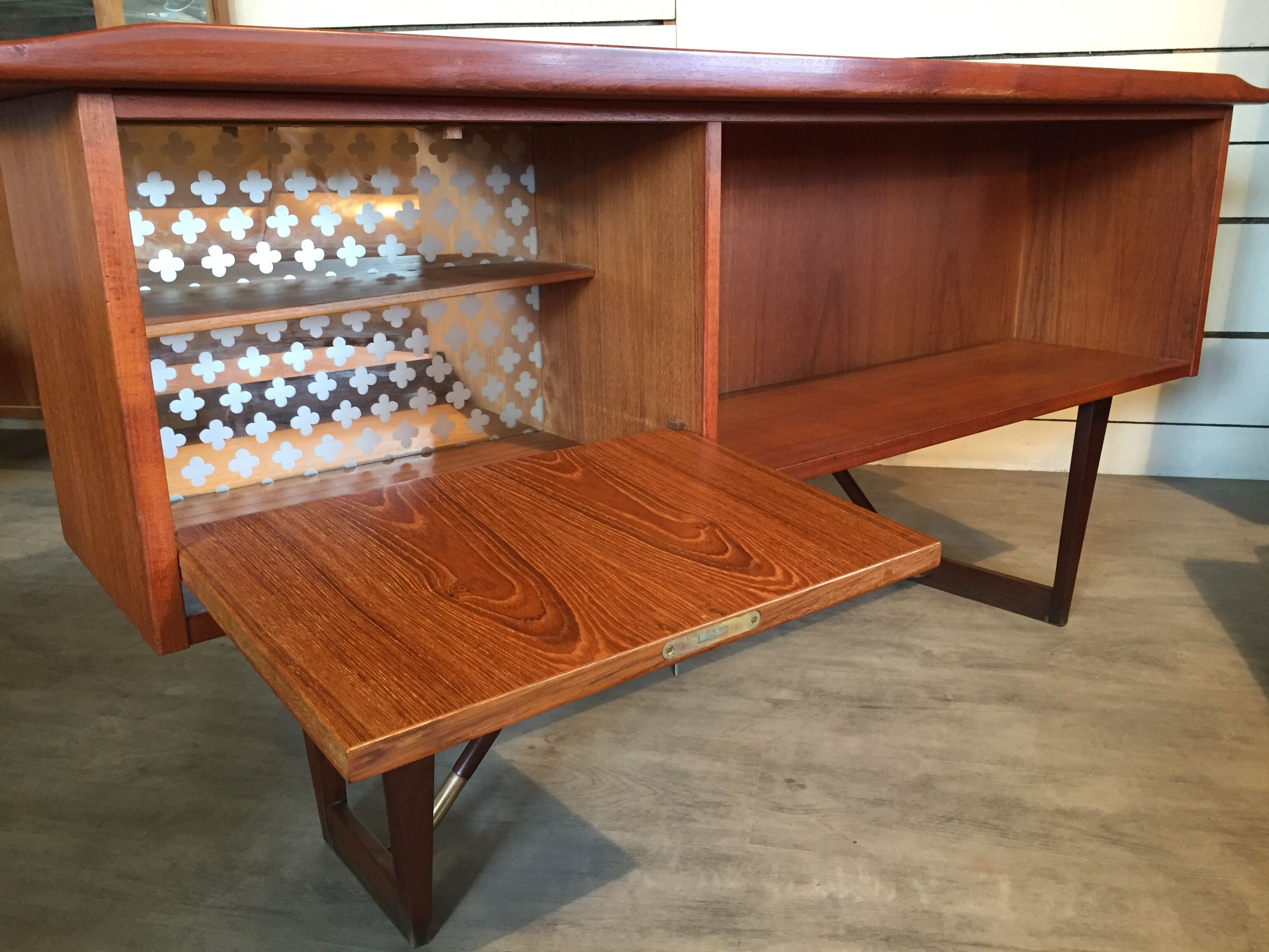 Boomerang Peter Nielsen Lovig scandinavian office