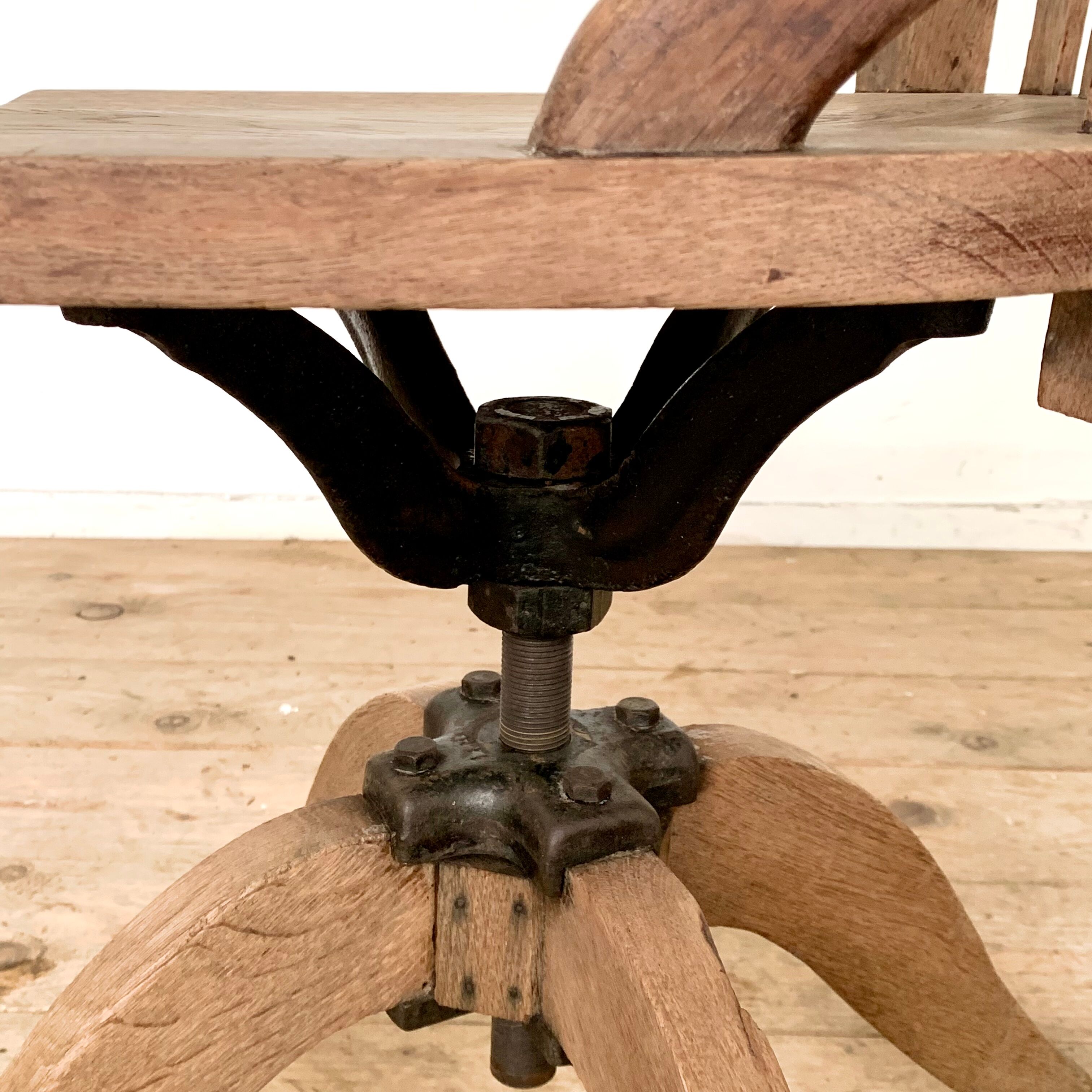 Swivel office chair Baumann 1940