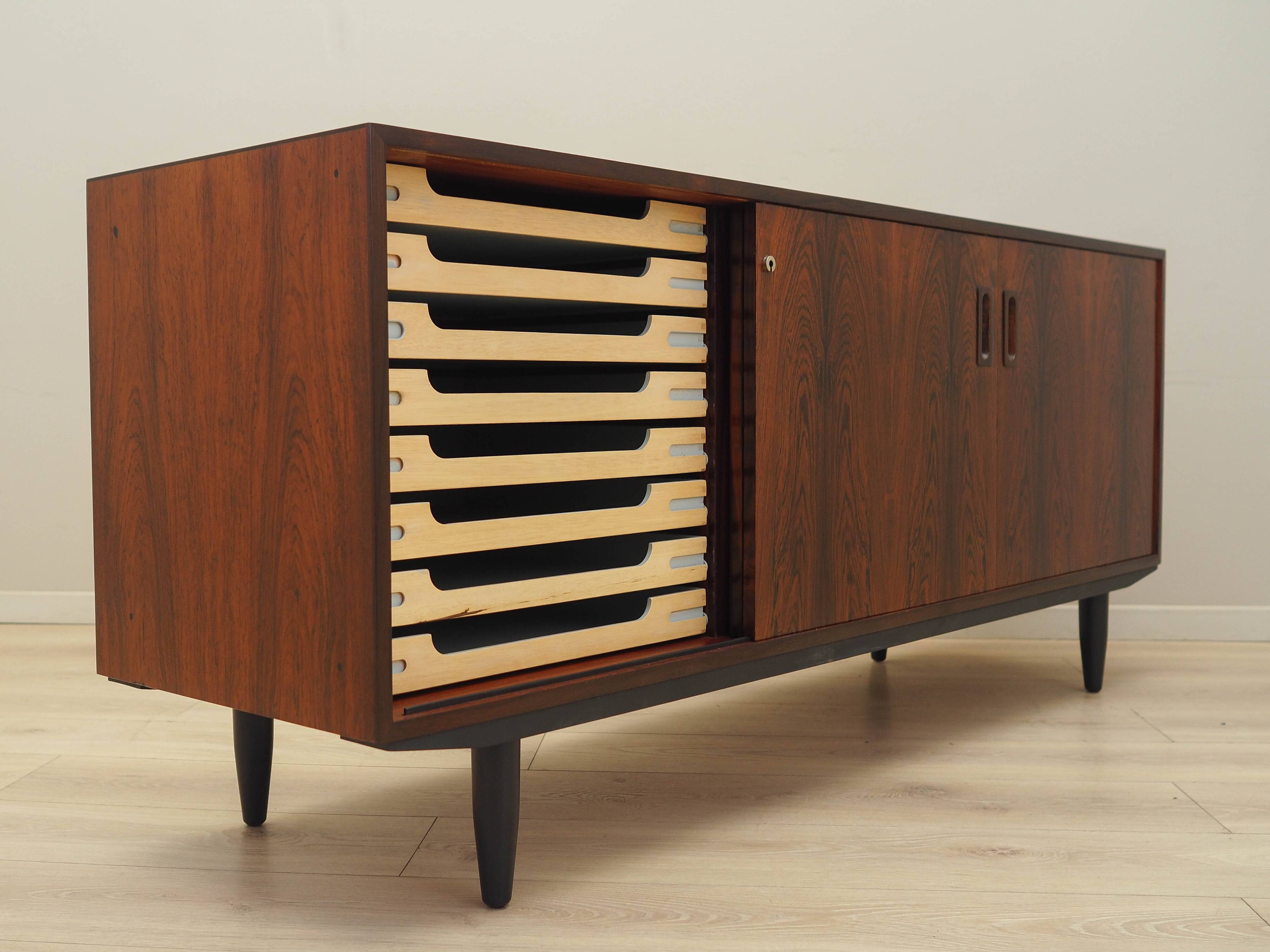 Rosewood dresser, Danish design, 1970s, production: Denmark