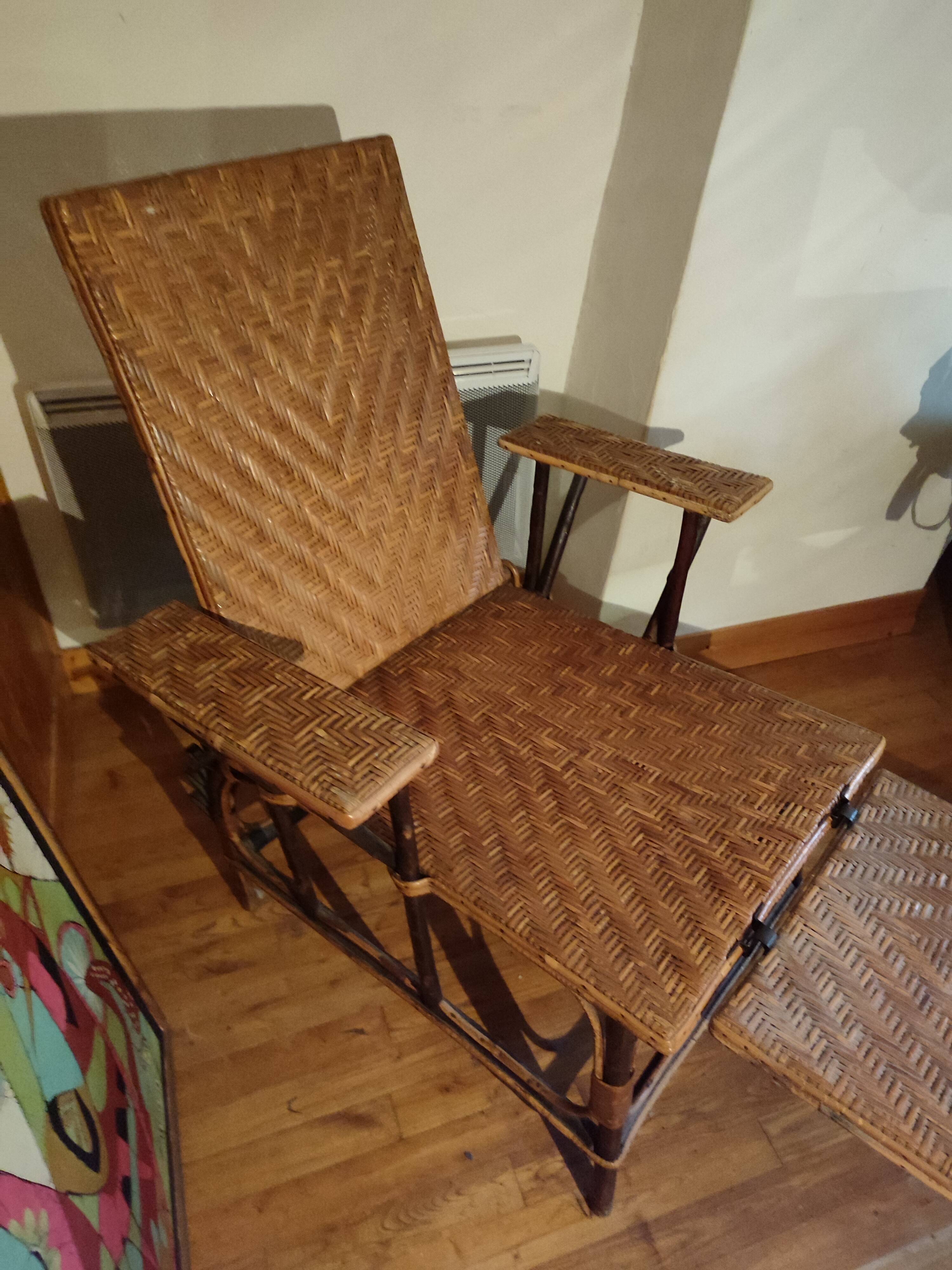 Braided rattan chaise longue 1920-30