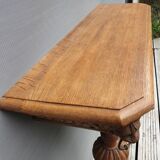 Neo-Gothic lion-headed applique console