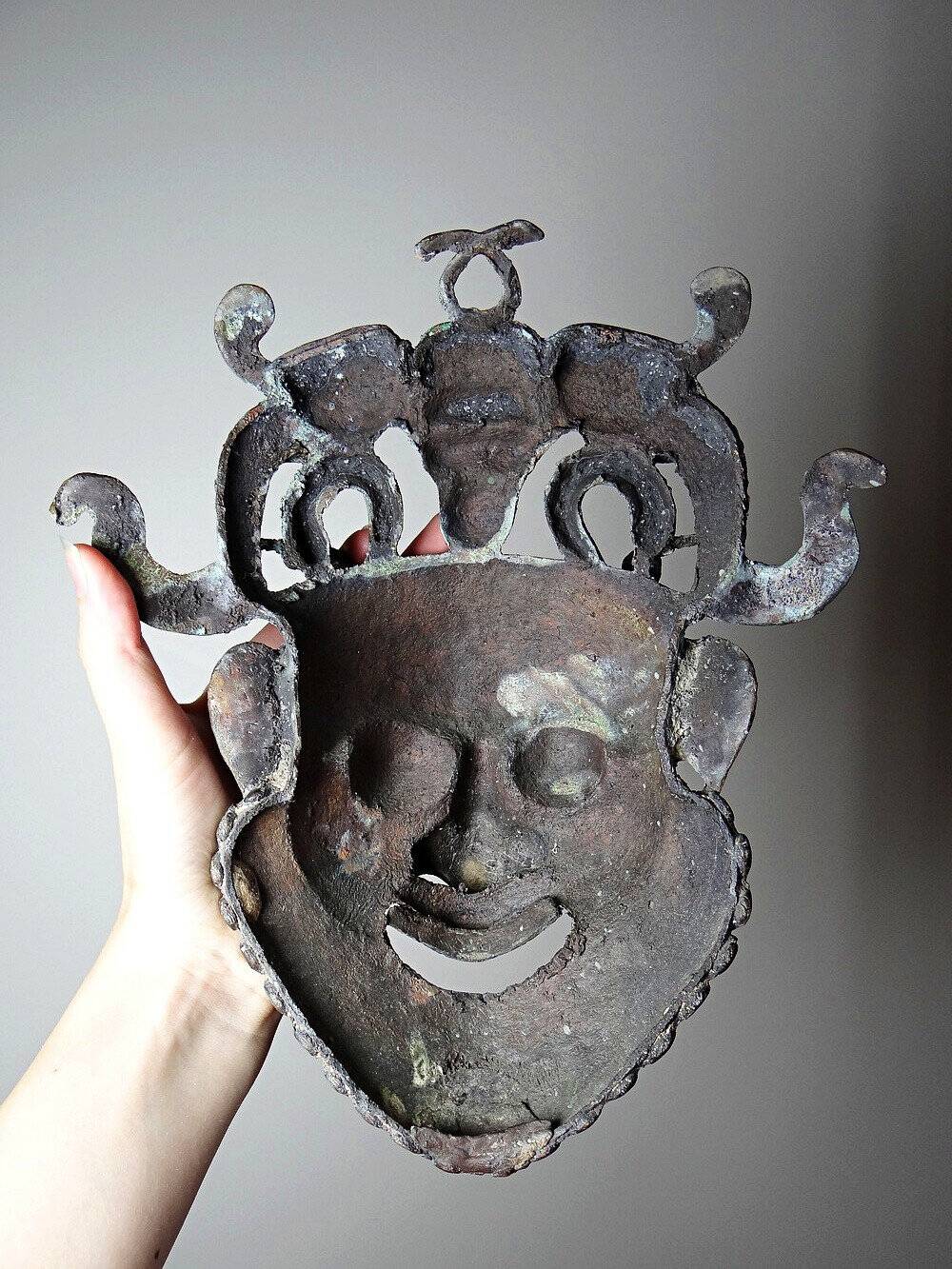 Masque africain en bronze vintage Bamoun, Cameroun