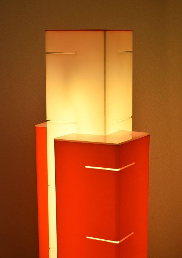 Lampadaire gratte-ciel en verre acrylique, années 1960