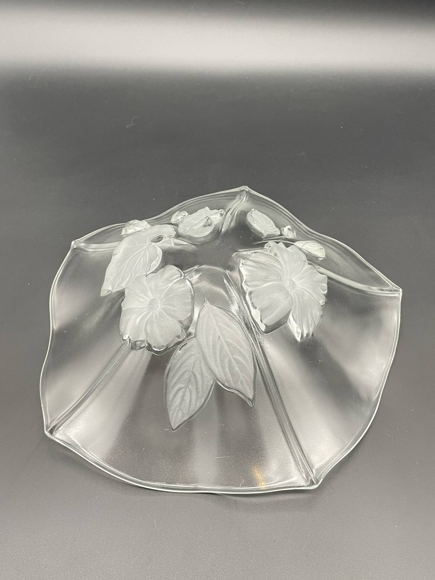 Large vintage Evita flower-patterned glass bowl – Walther Glas Allema
