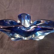 Trilobed ashtray in blue crystal