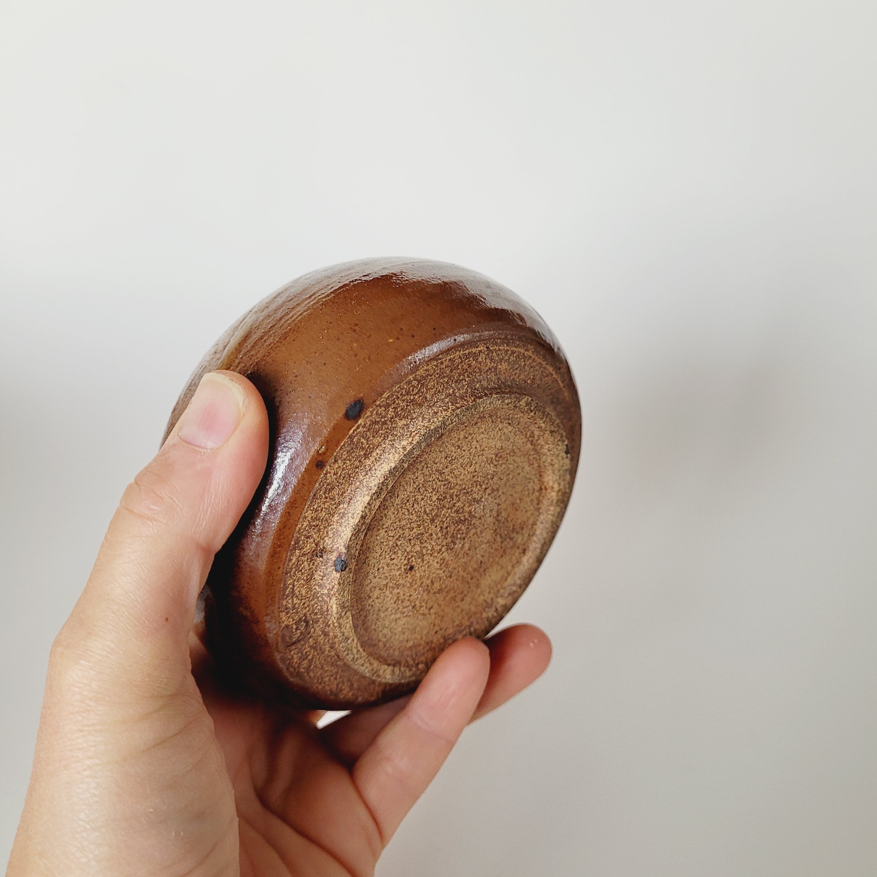 Sandstone flower holder