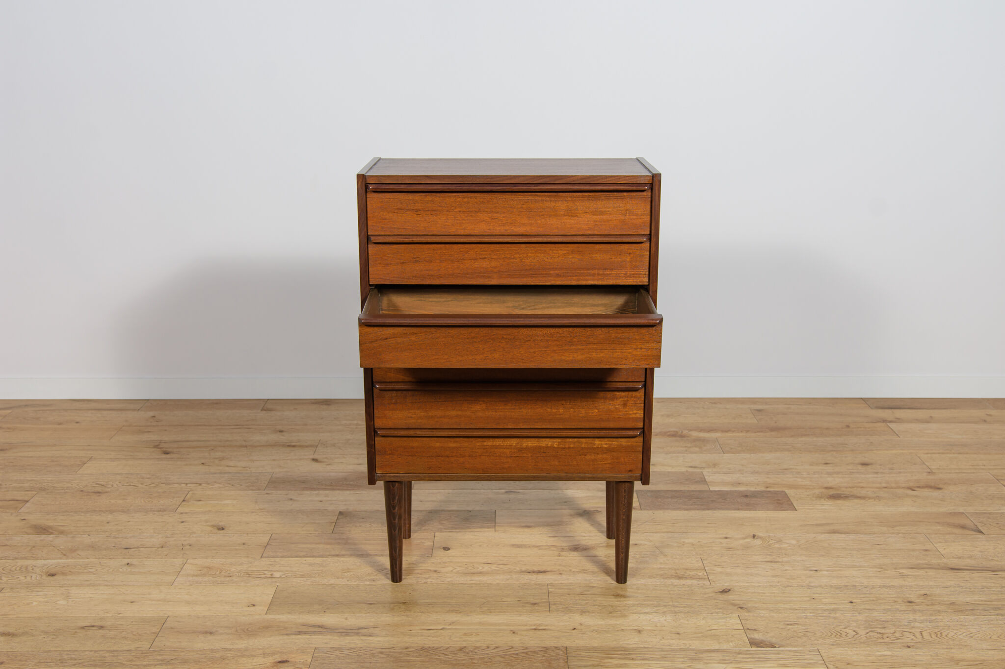 Mid-century teak dresser, United Kingdom, 1960s