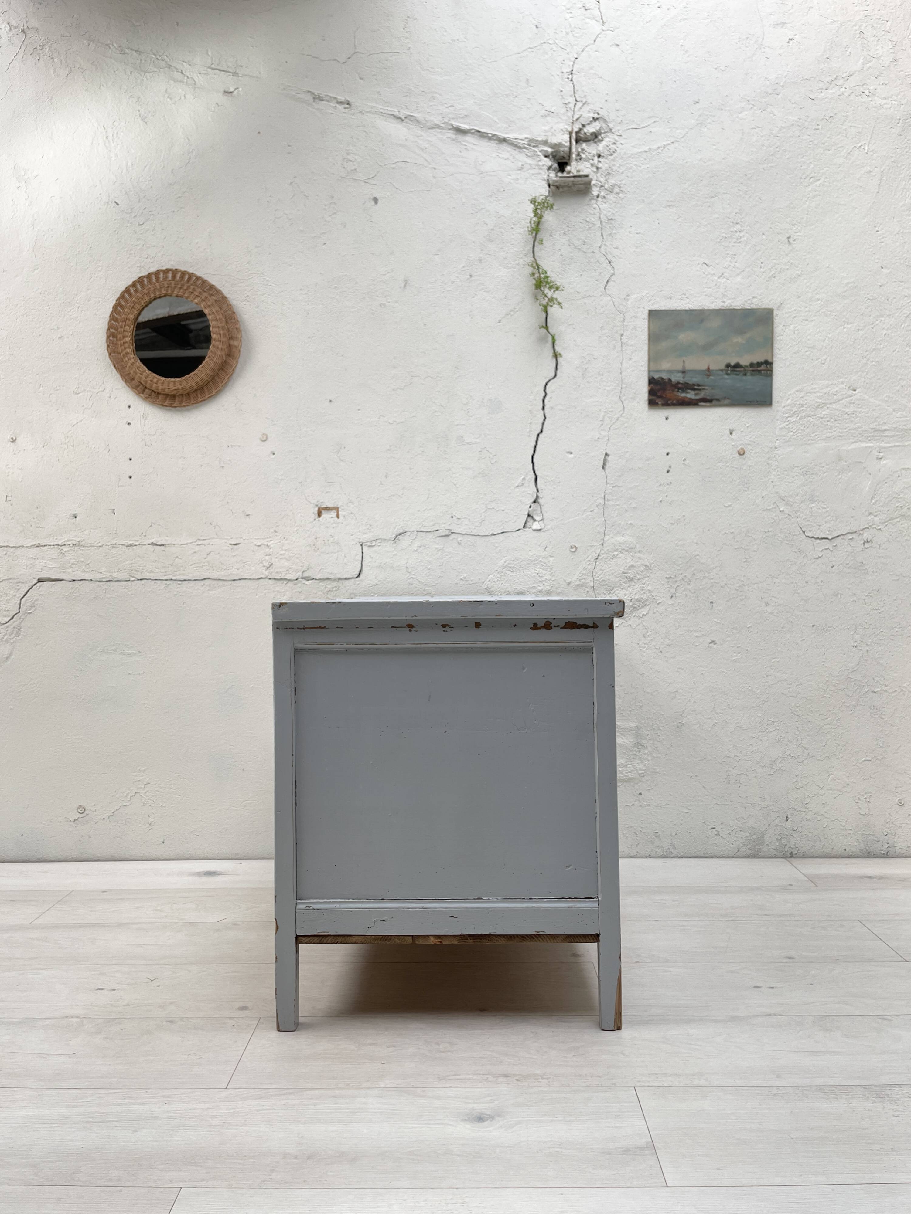 Painted wooden chest.