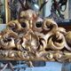 Miroir en bois dore a coquille