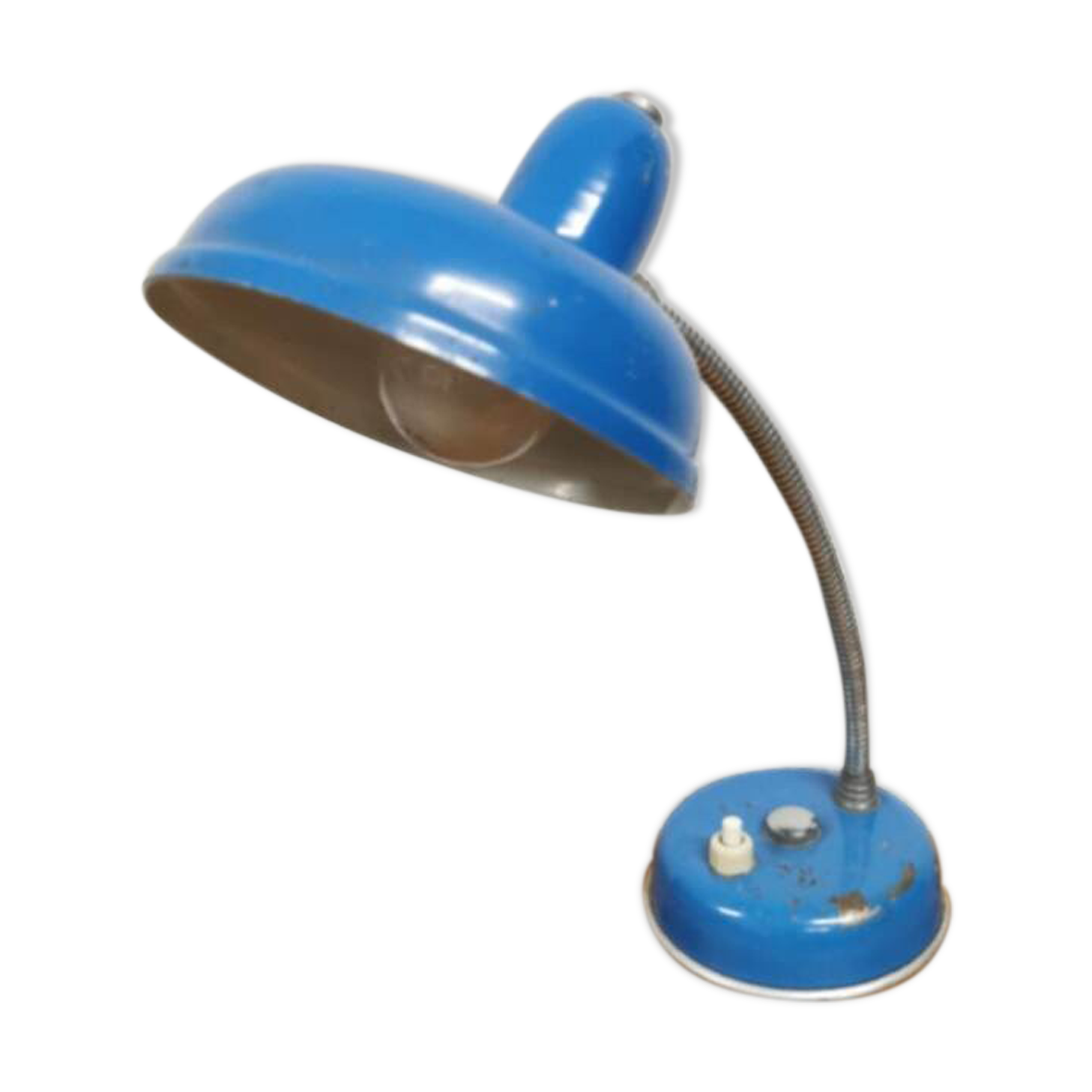 Articulated desk lamp