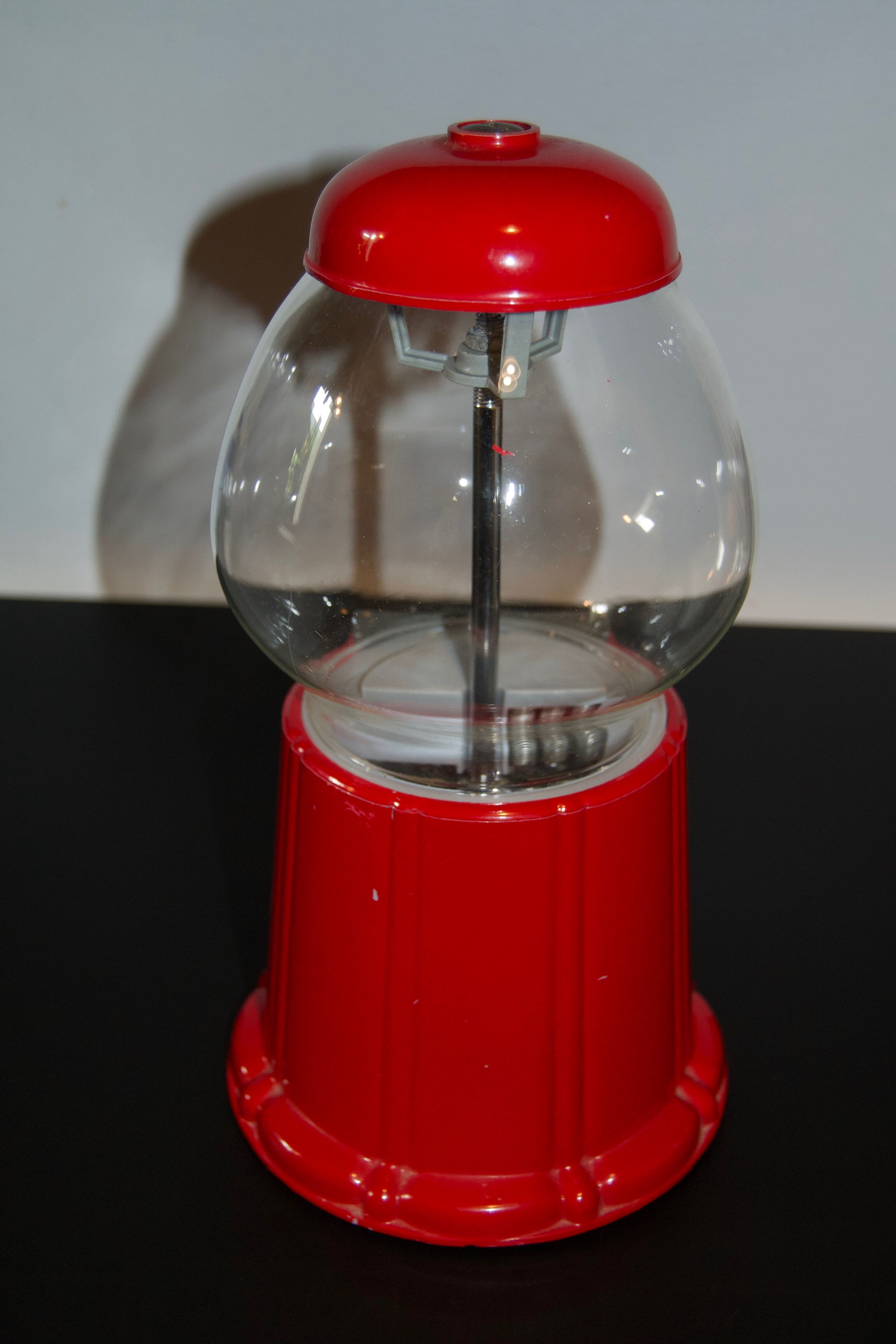 Bistro bar dispenser for peanuts/bubble gum