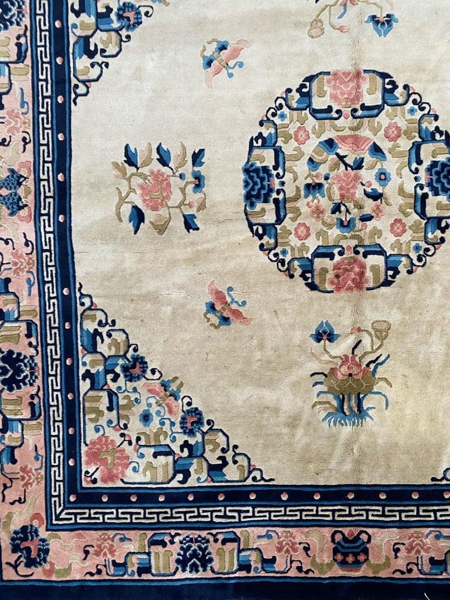 Tapis carré vintage Art Déco de Pékin Chine