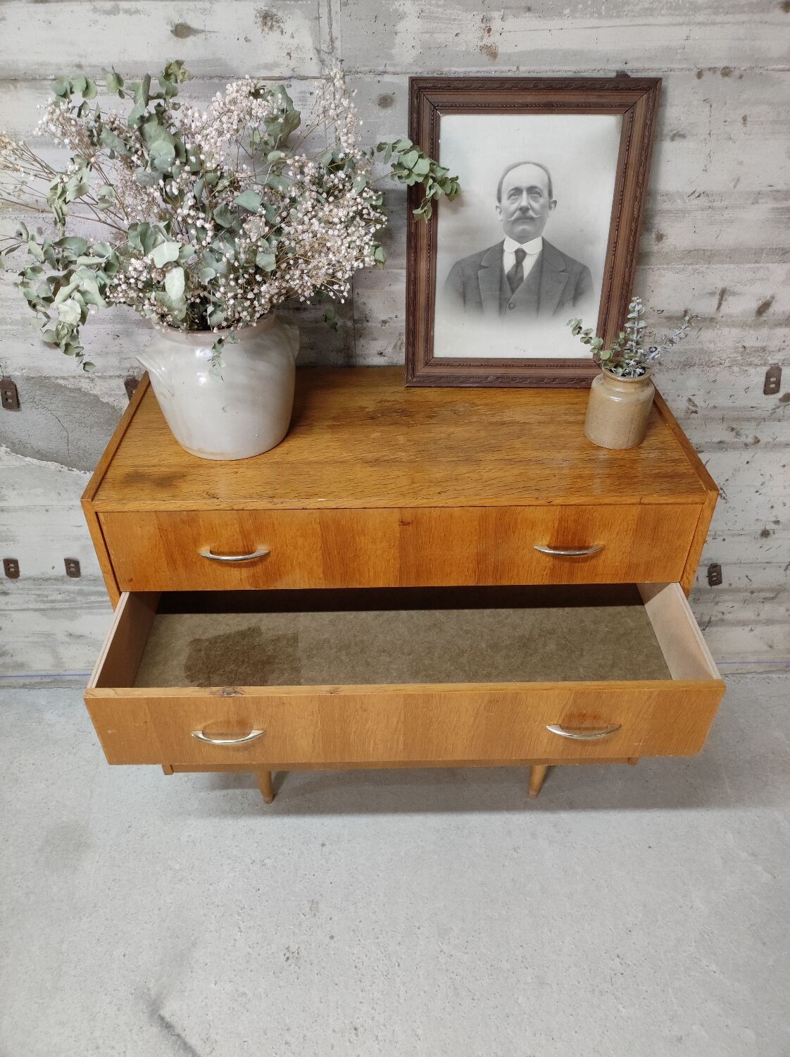 Vintage chest of drawers