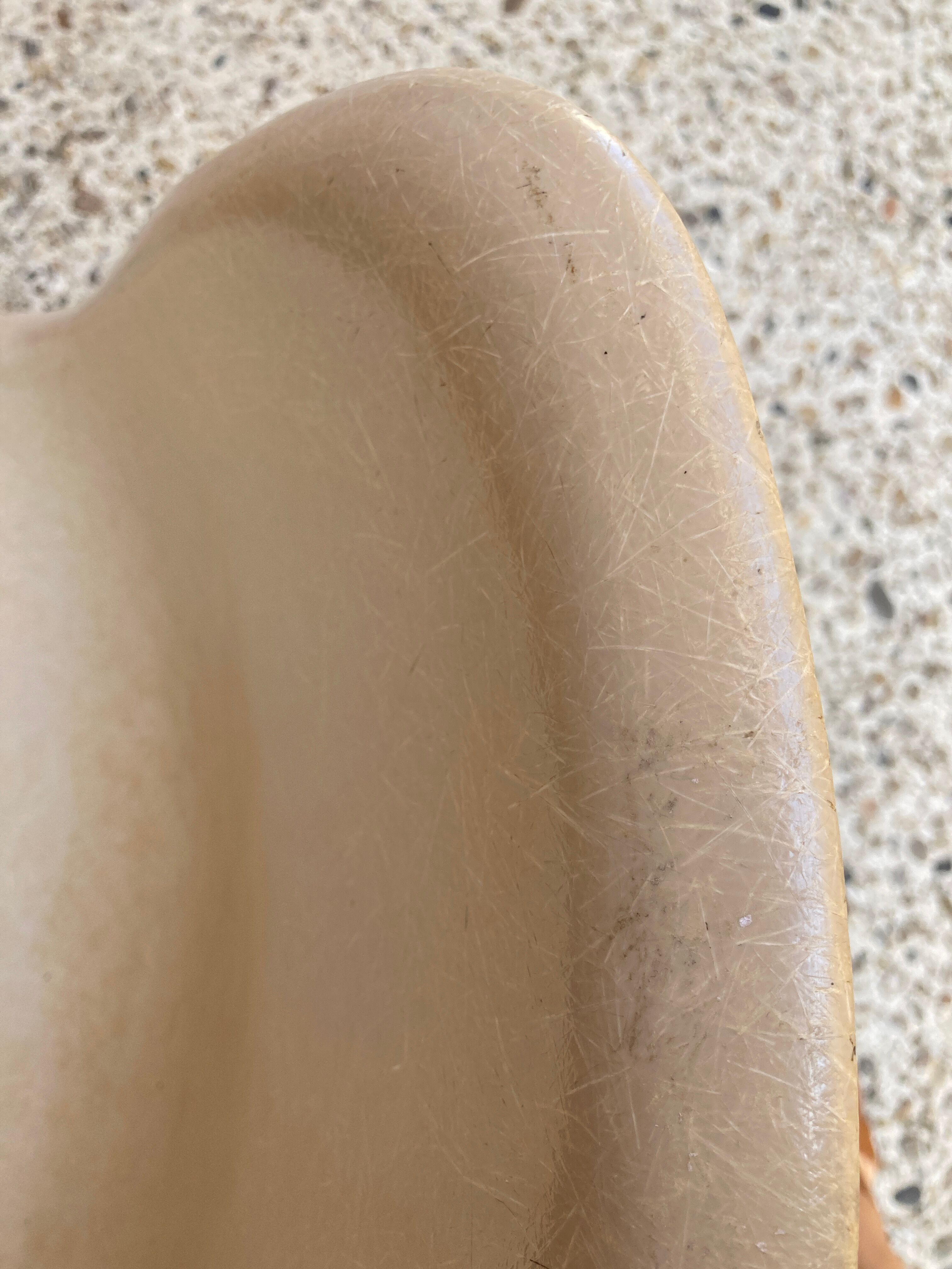 Beige chair DSW Eames