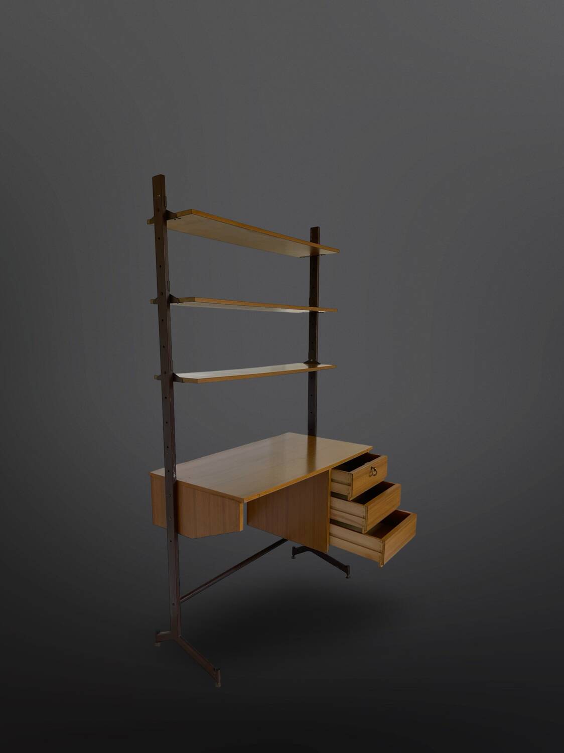 Bibliothèque italienne du milieu du siècle avec bureau.