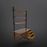 Bibliothèque italienne du milieu du siècle avec bureau.
