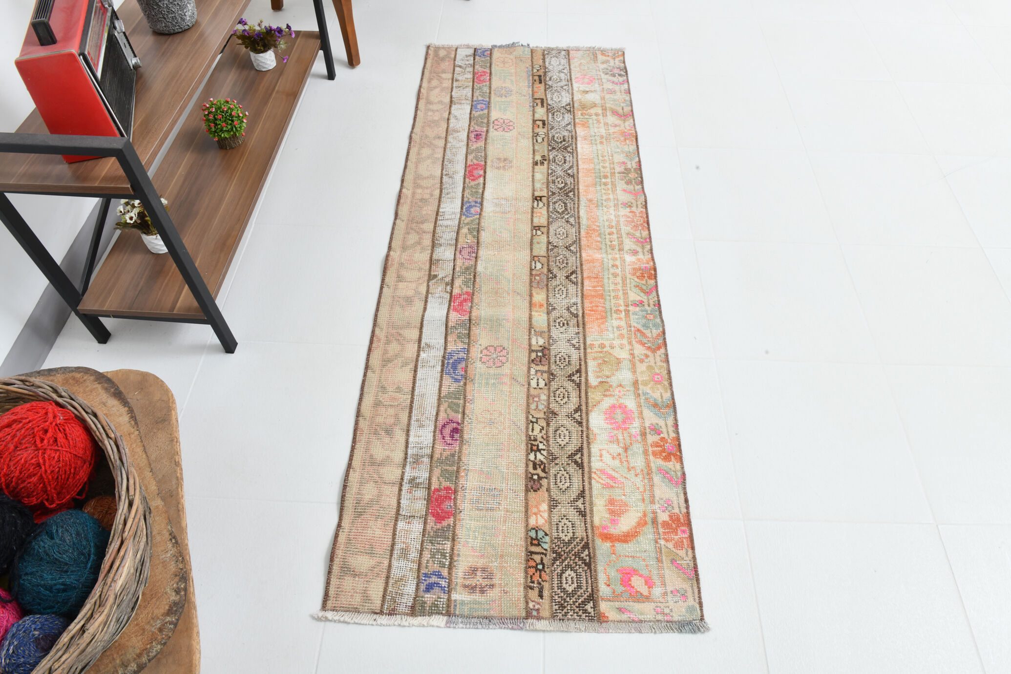 2x6 short vintage runner rug, 71x195cm