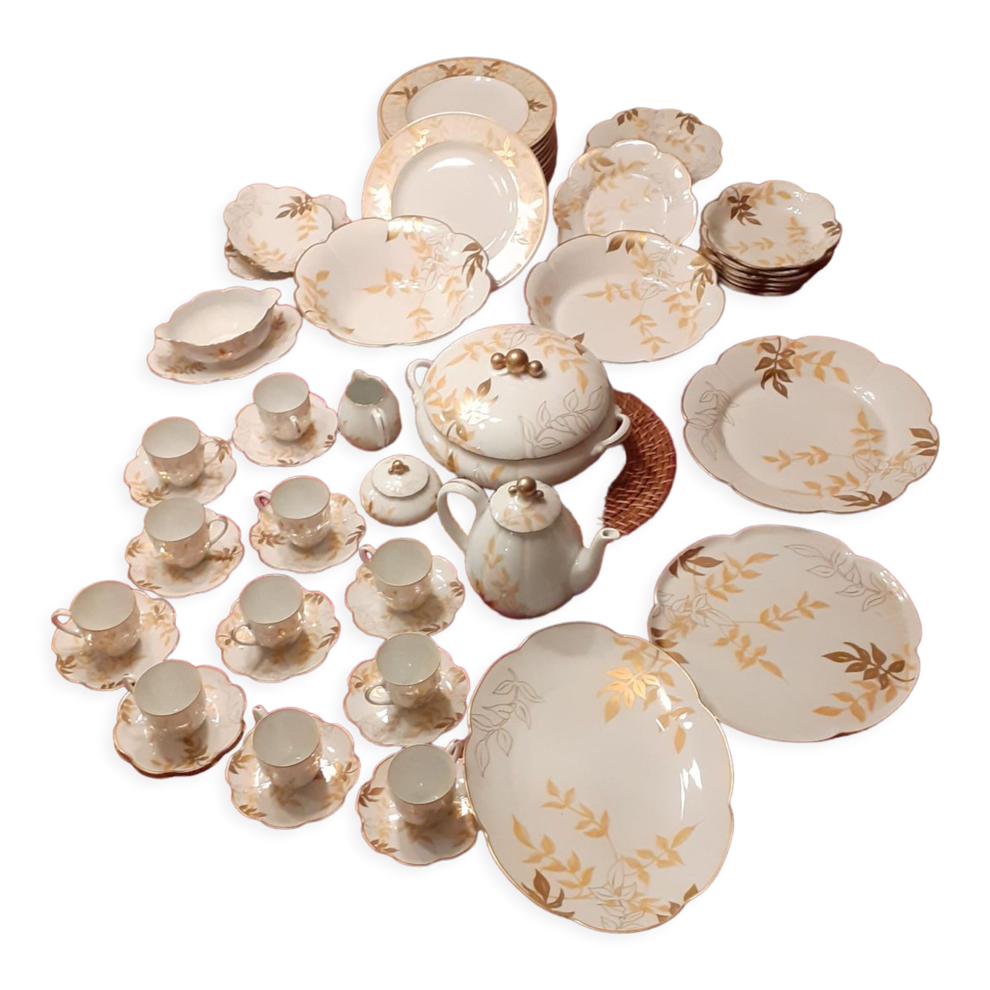 Porcelain table service 60 pieces