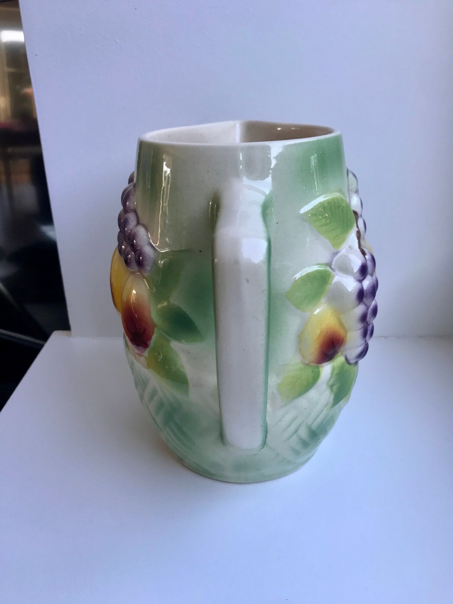 Slurry pitcher Saint-Clément Made in France early twentieth century