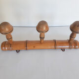 Porte-manteaux d'école en bois, 3 têtes, vintage français , années 50