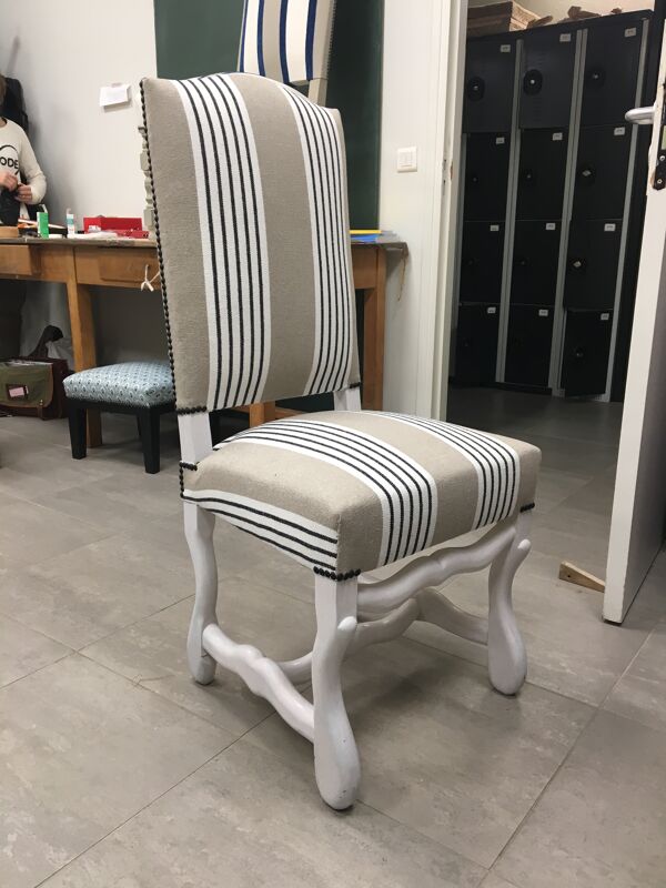 Chaise de style Louis XIII dite ''Os de mouton