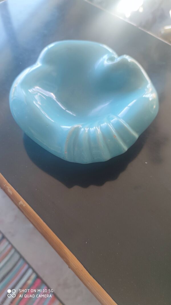 Cendrier en céramique forme libre vers 1960