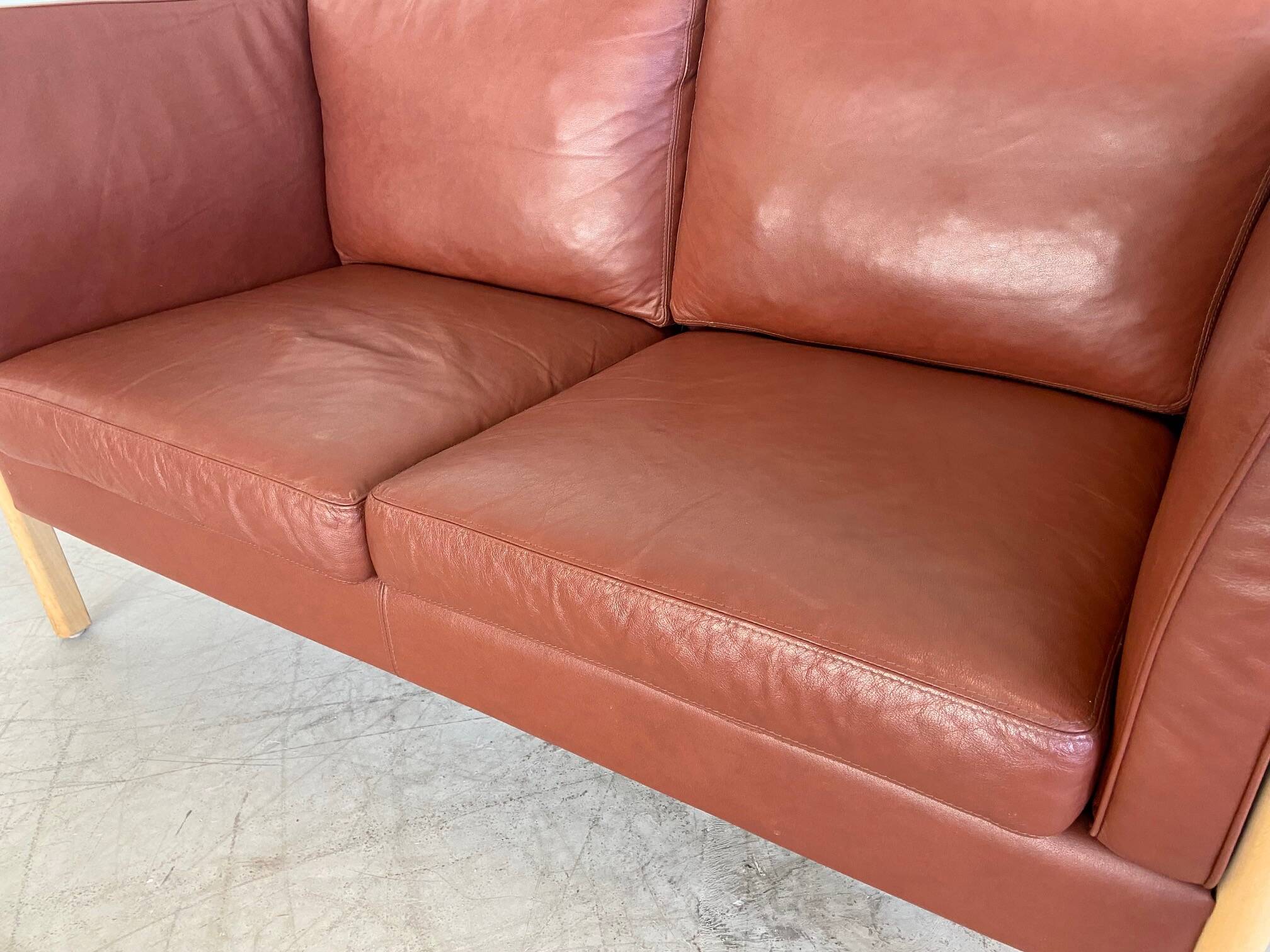 VINTAGE DANISH MID CENTURY DARK COGNAC LEATHER 2 SEATER STOUBY SOFA