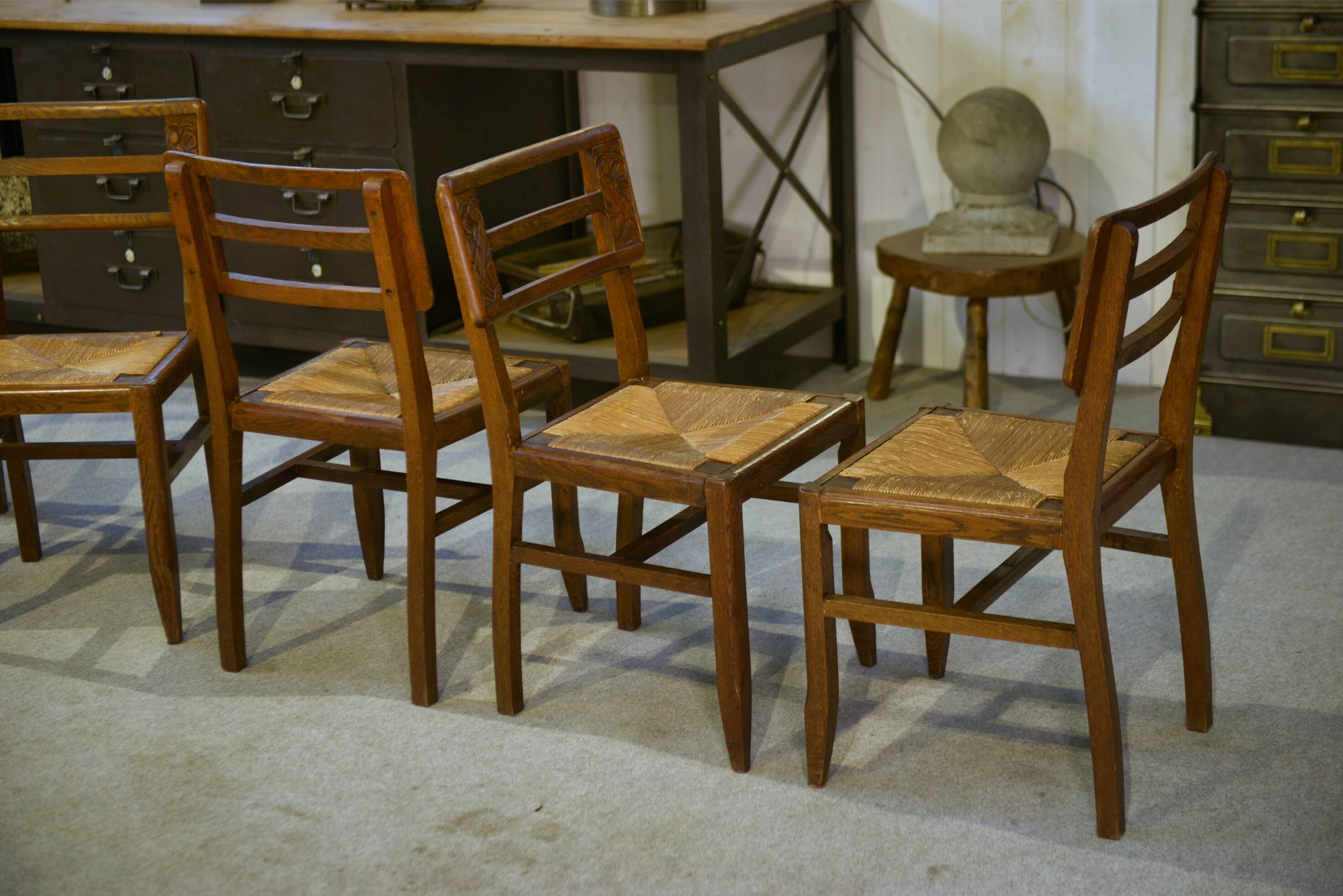 Set of 6 oak chairs in the style of Pierre Cruège 1940s.