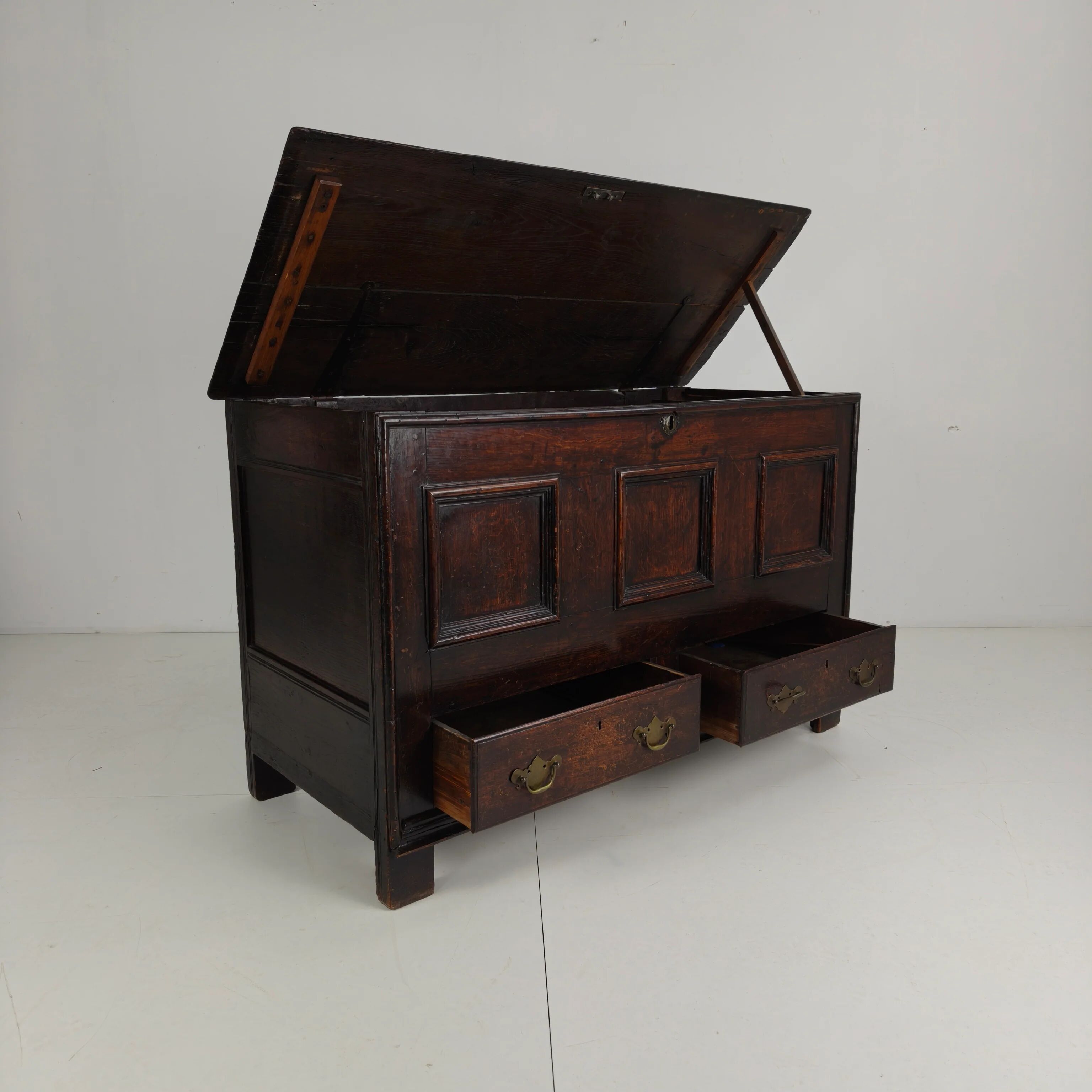 Antique 18th century Georgian oak mule chest / coffer / blanket box