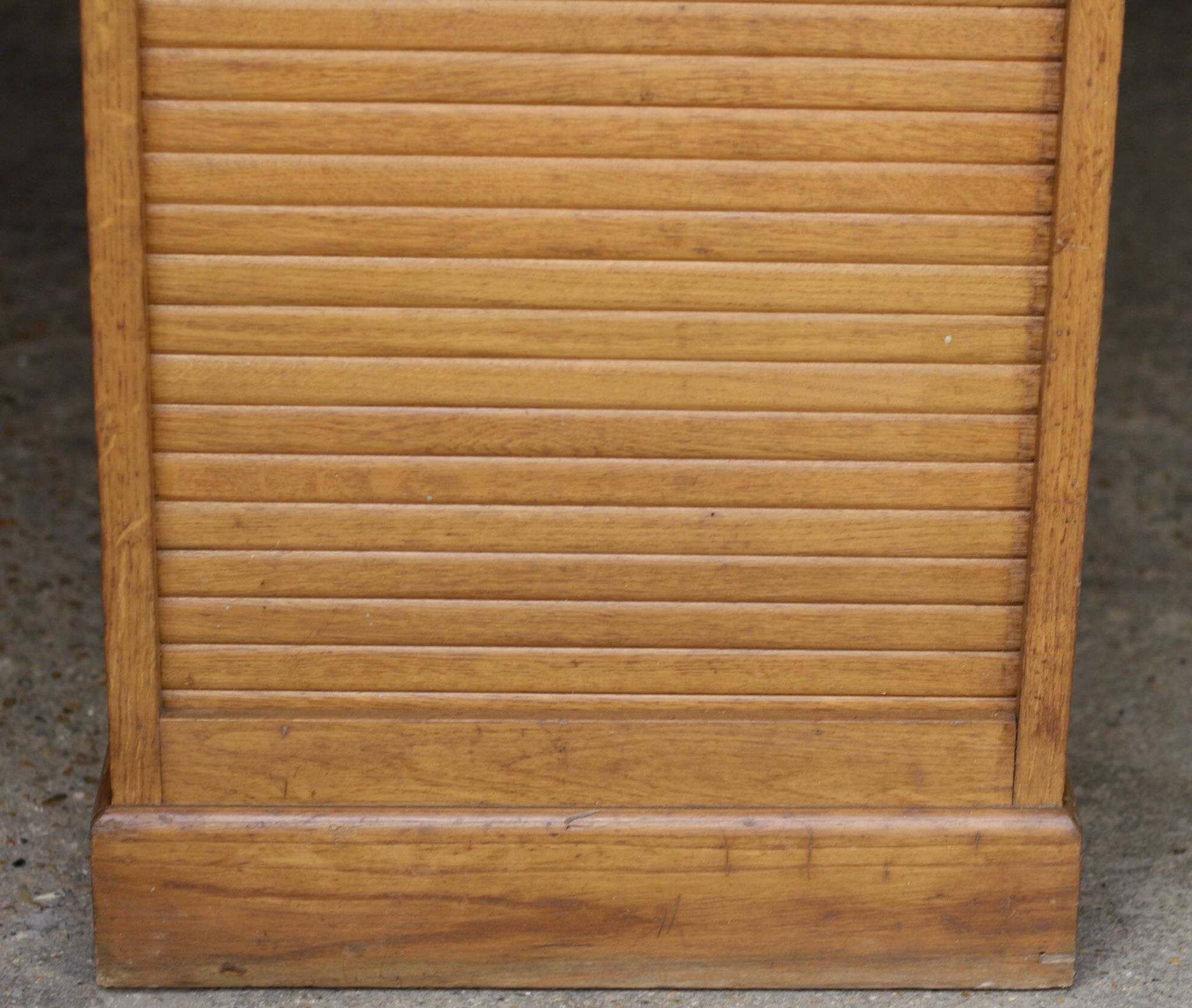 Beautiful curtain cabinet in its original blonde patina.