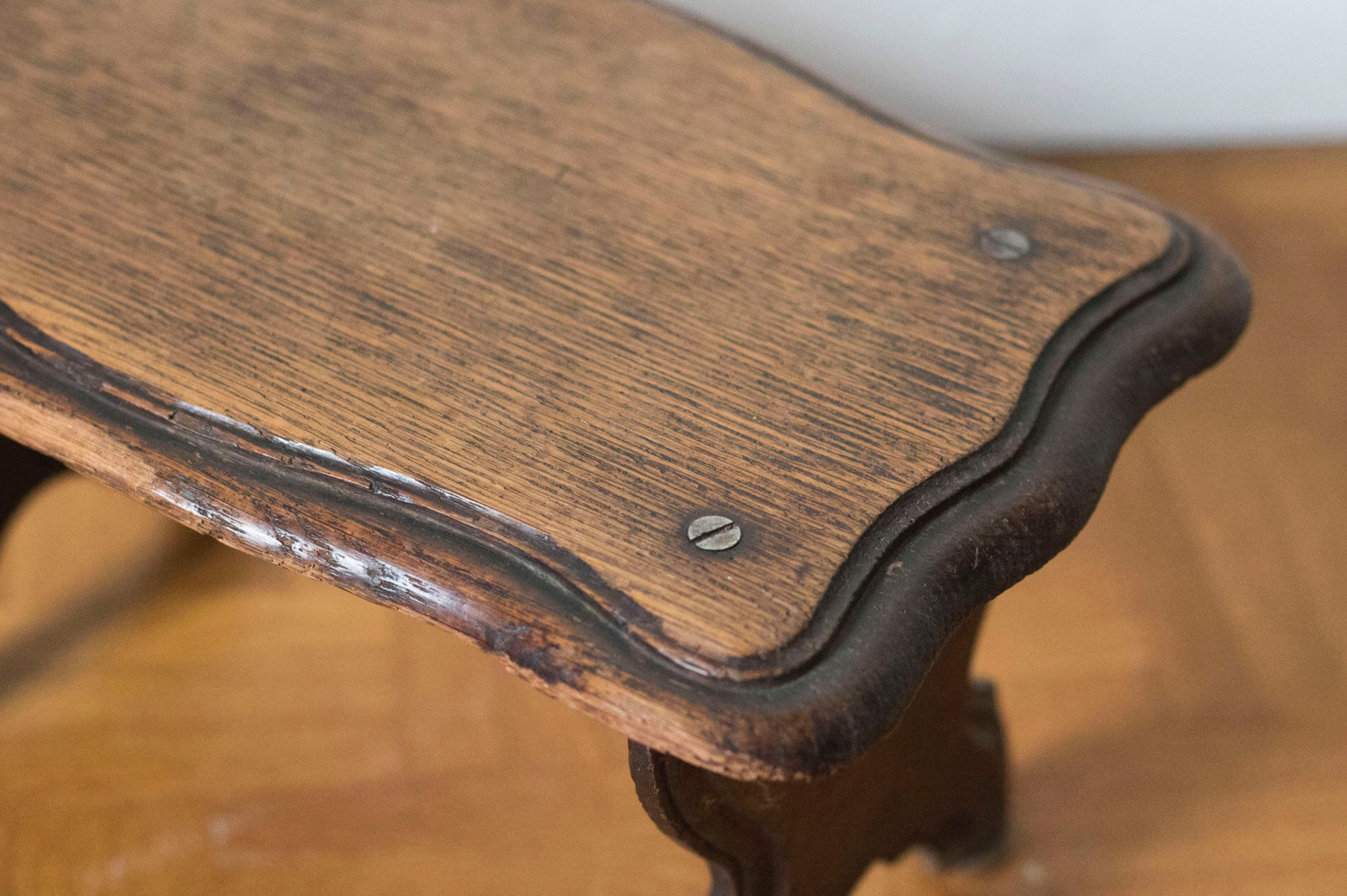 Walking stool feet in solid oak