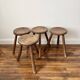 Tabouret tripode brutaliste