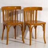 Set of antique bistro chairs (circa 1920). Set of 2 pieces, no. 5