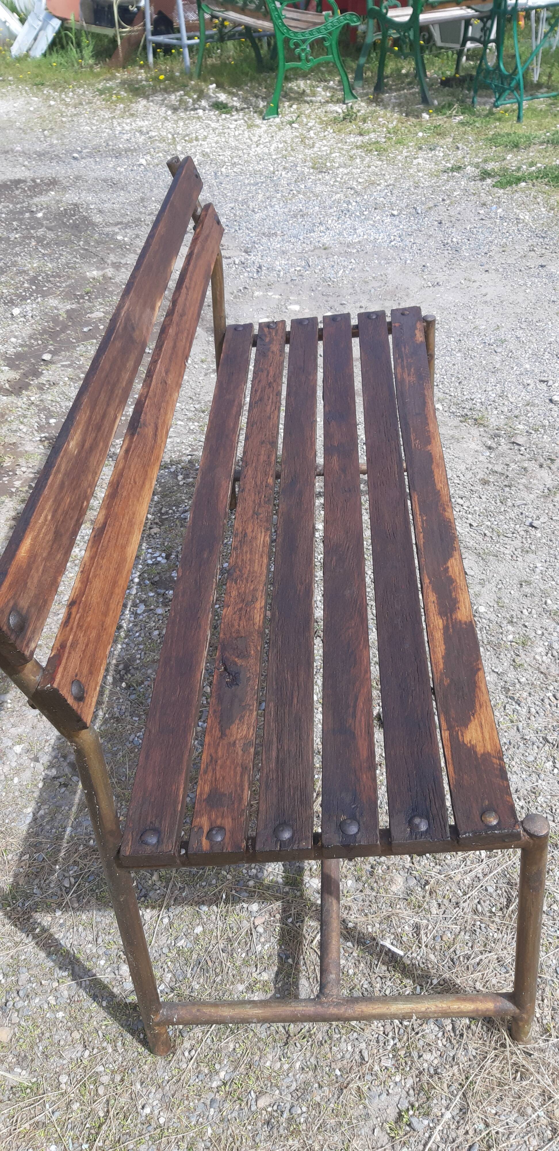 Bench of the 50s in iron and wood