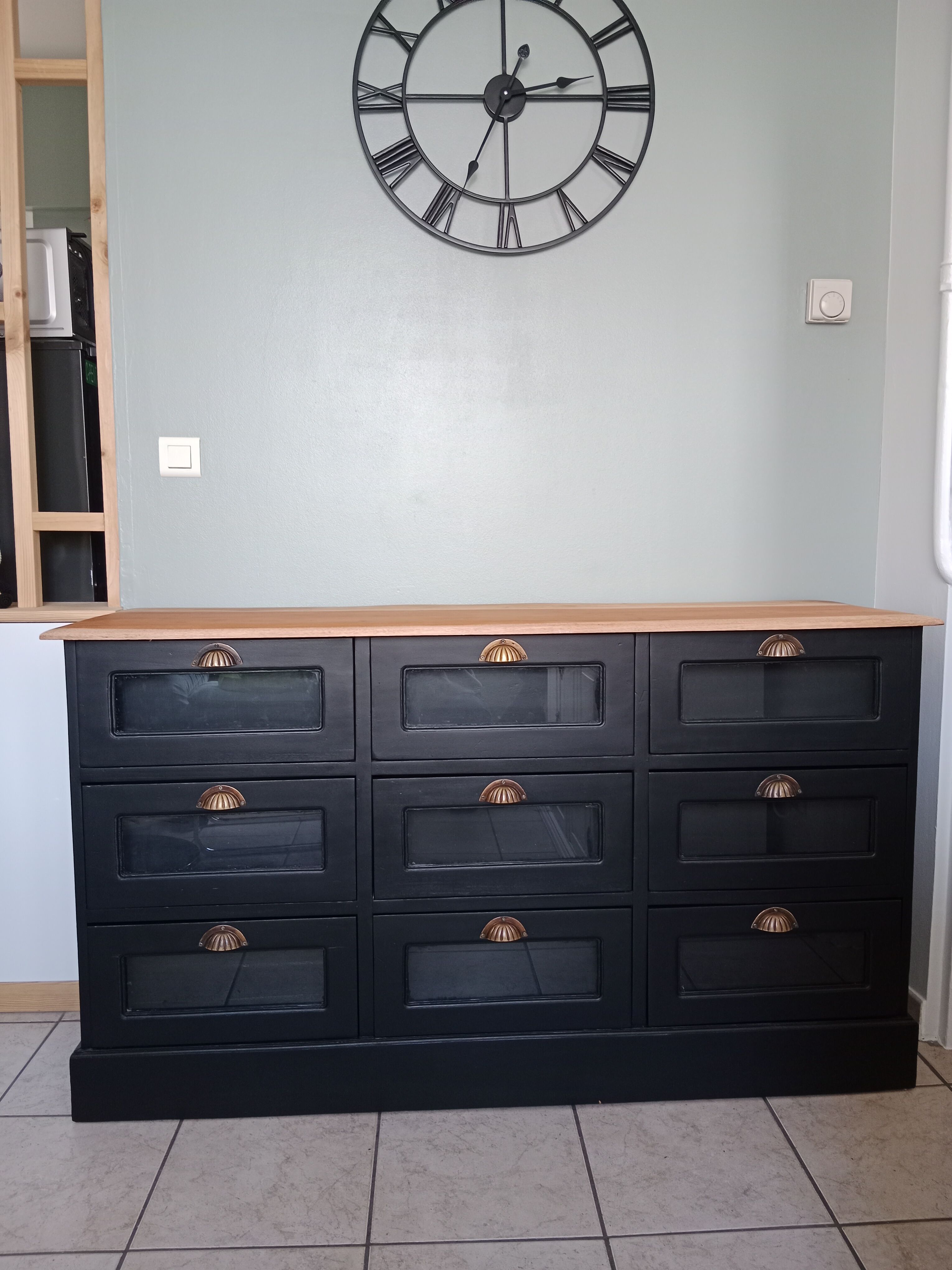 Buffet teck meuble 9 tiroirs en bois brut