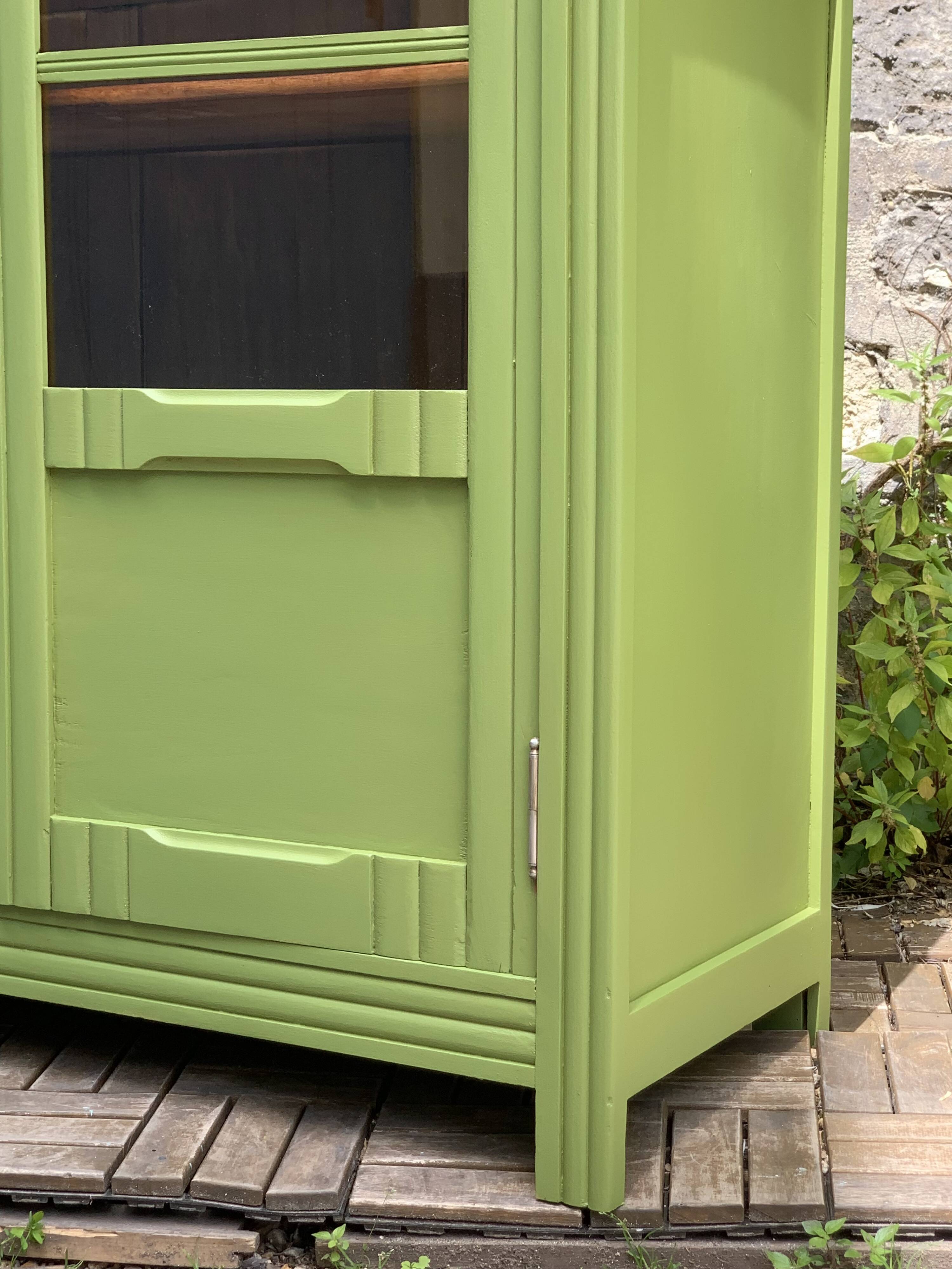 Armoire parisienne vitrée art déco 1930 kaki