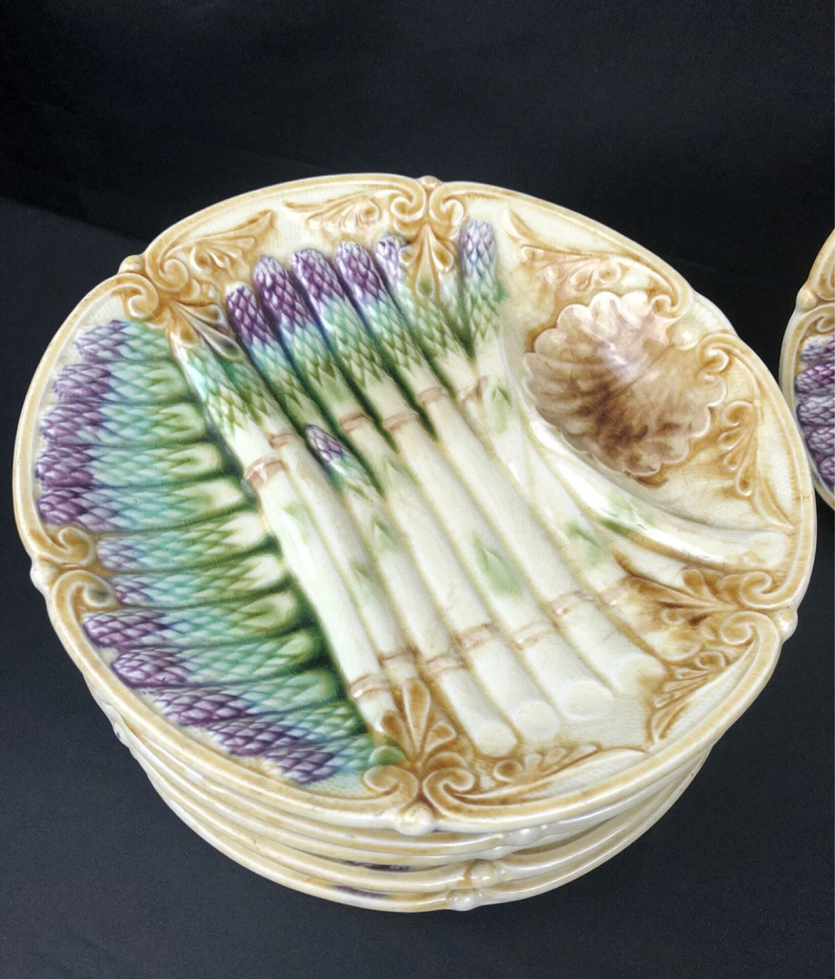 Set of 6 vintage Barbotine asparagus plates