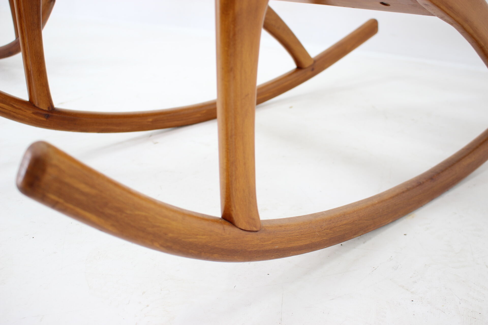 1960s pair of beech rocking chairs by uluv, czechoslovakia