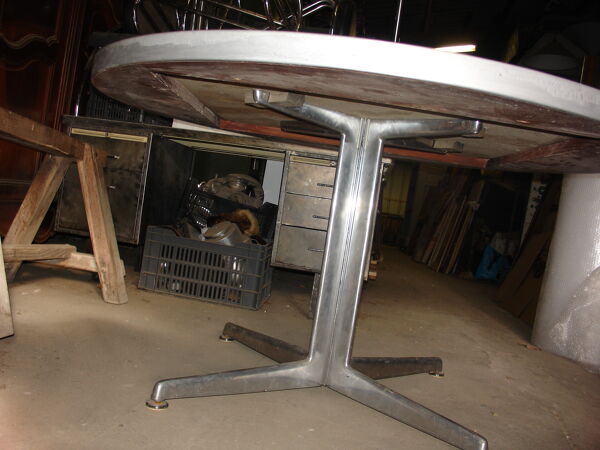Table d'Herman Miller pour Mobilier International vers 1970