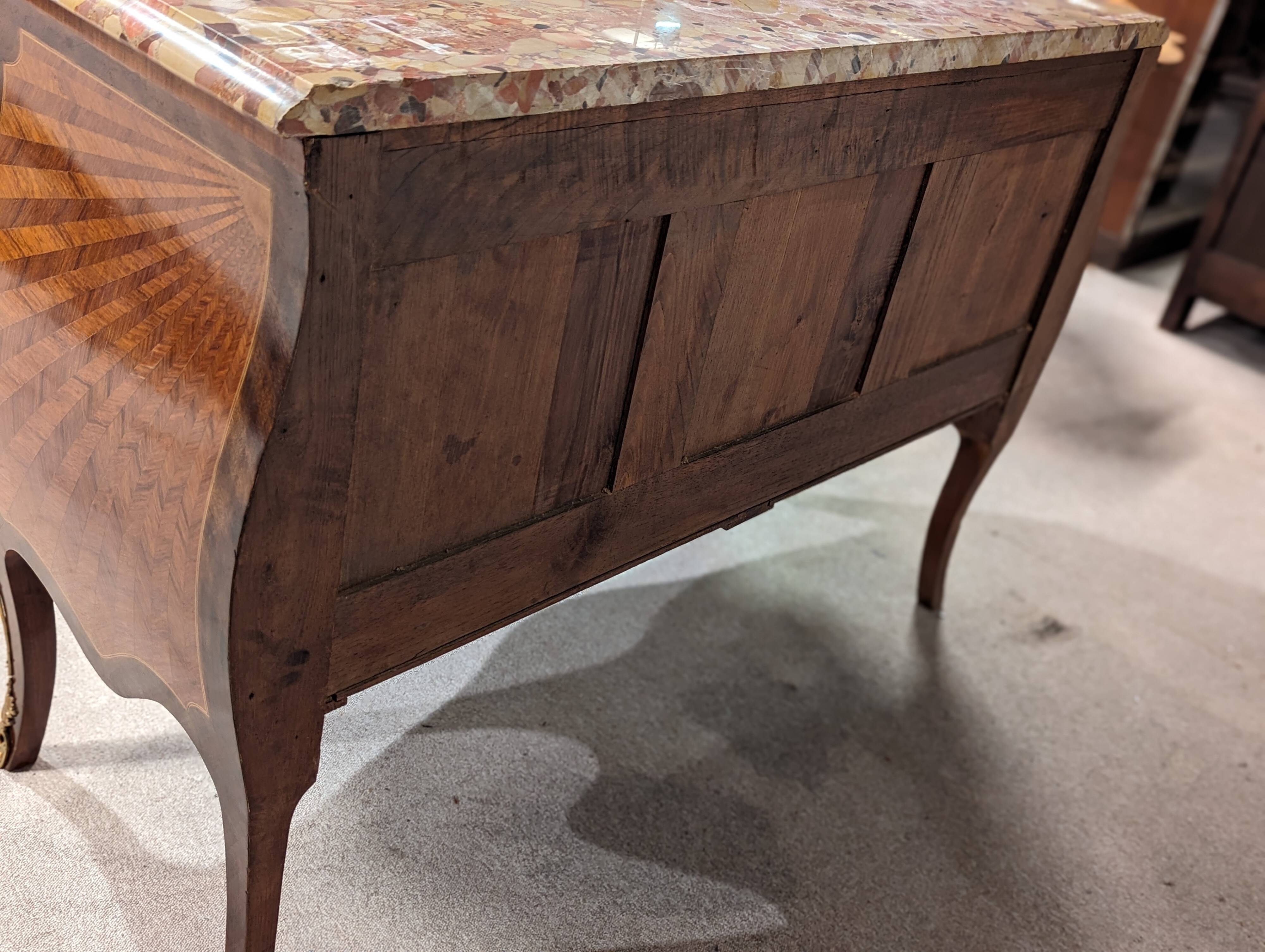 Louis XV chest of drawers stamped F.Daide