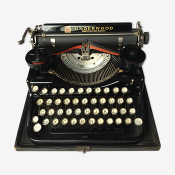 Machine à écrire ancienne Underwood portable