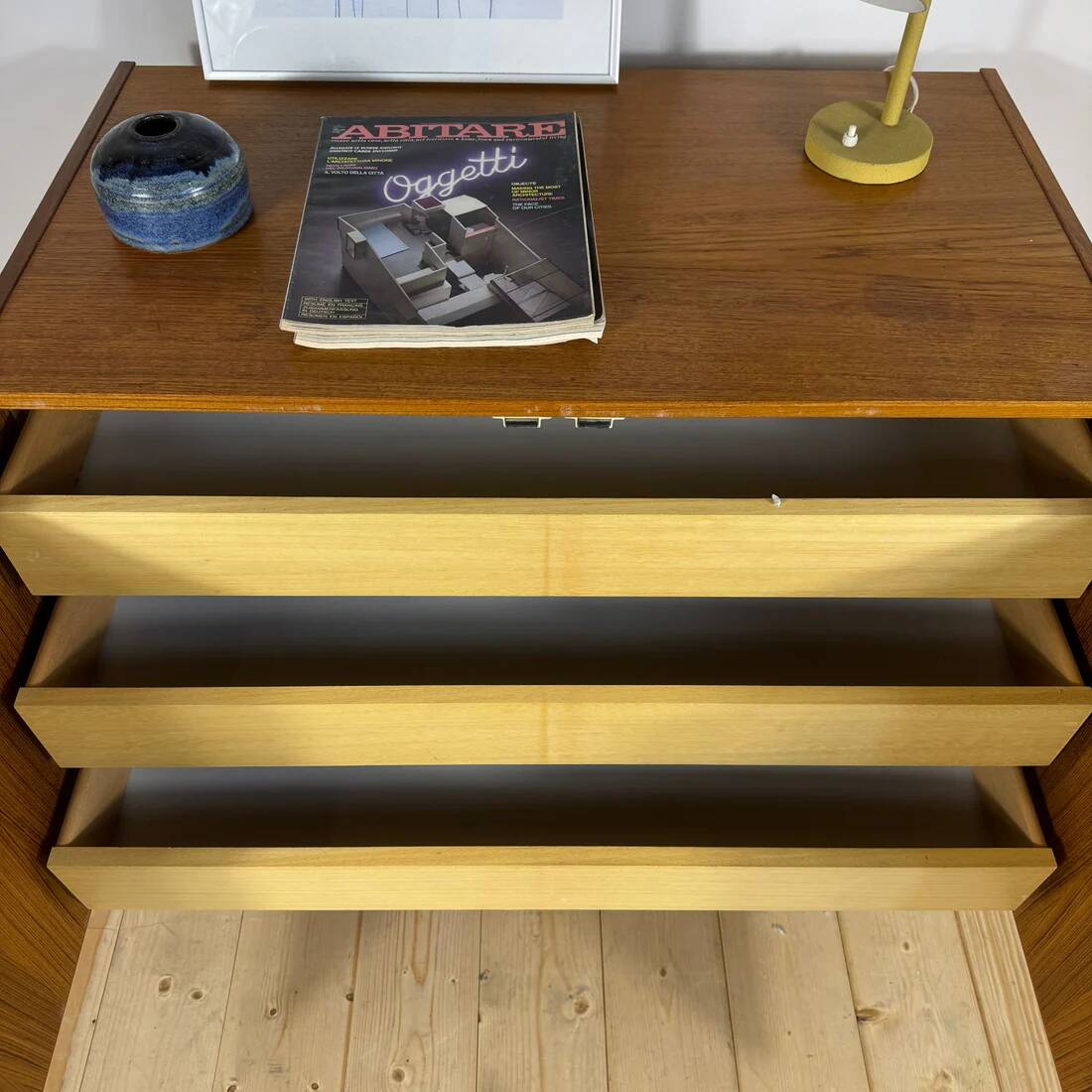 Buffet en teck de style mid-century avec tiroirs intérieurs