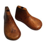 Wooden shoe boots shapes for children's shoes
