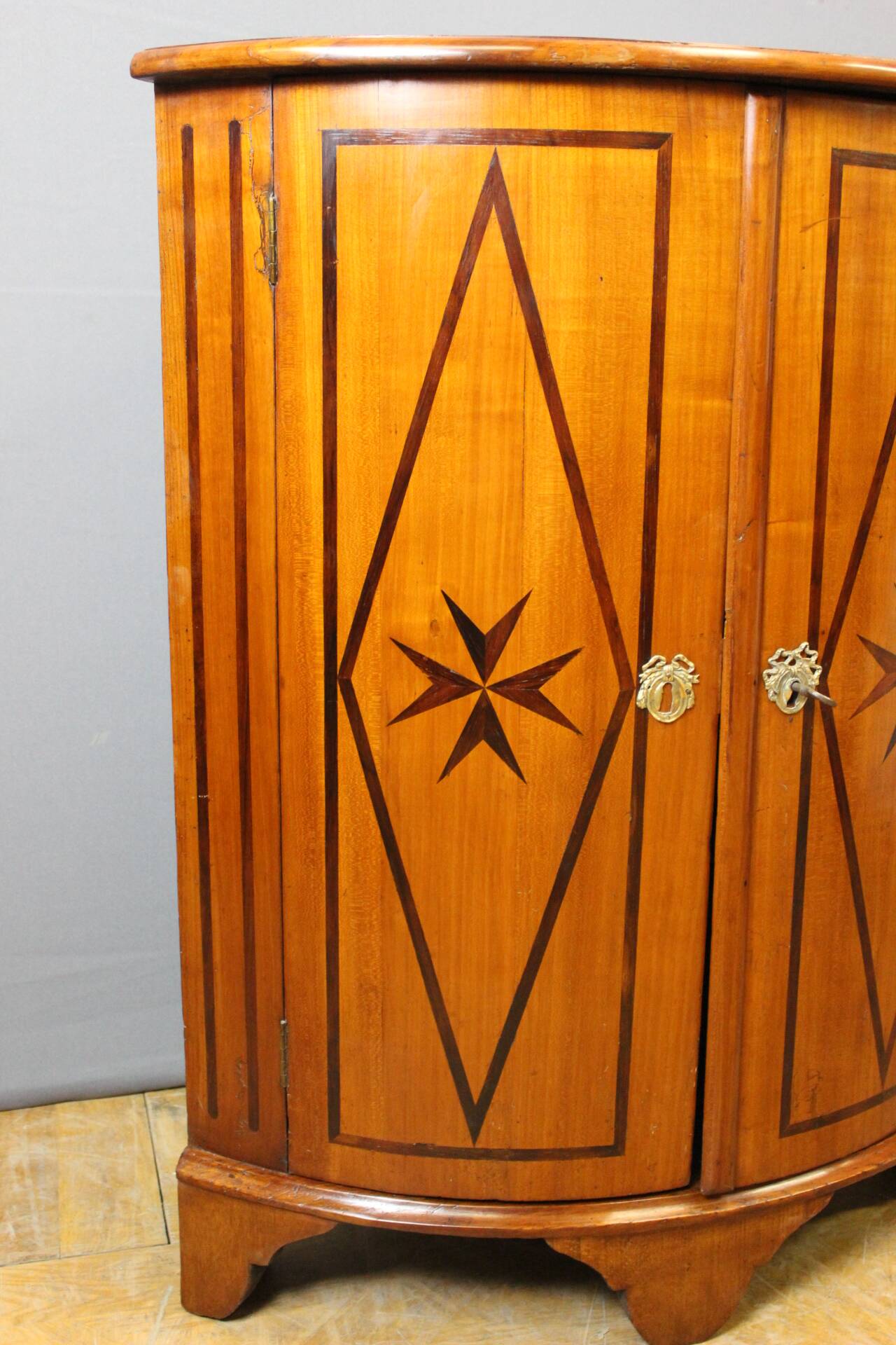 Louis XV corner cupboard with Maltese cross 18th century
